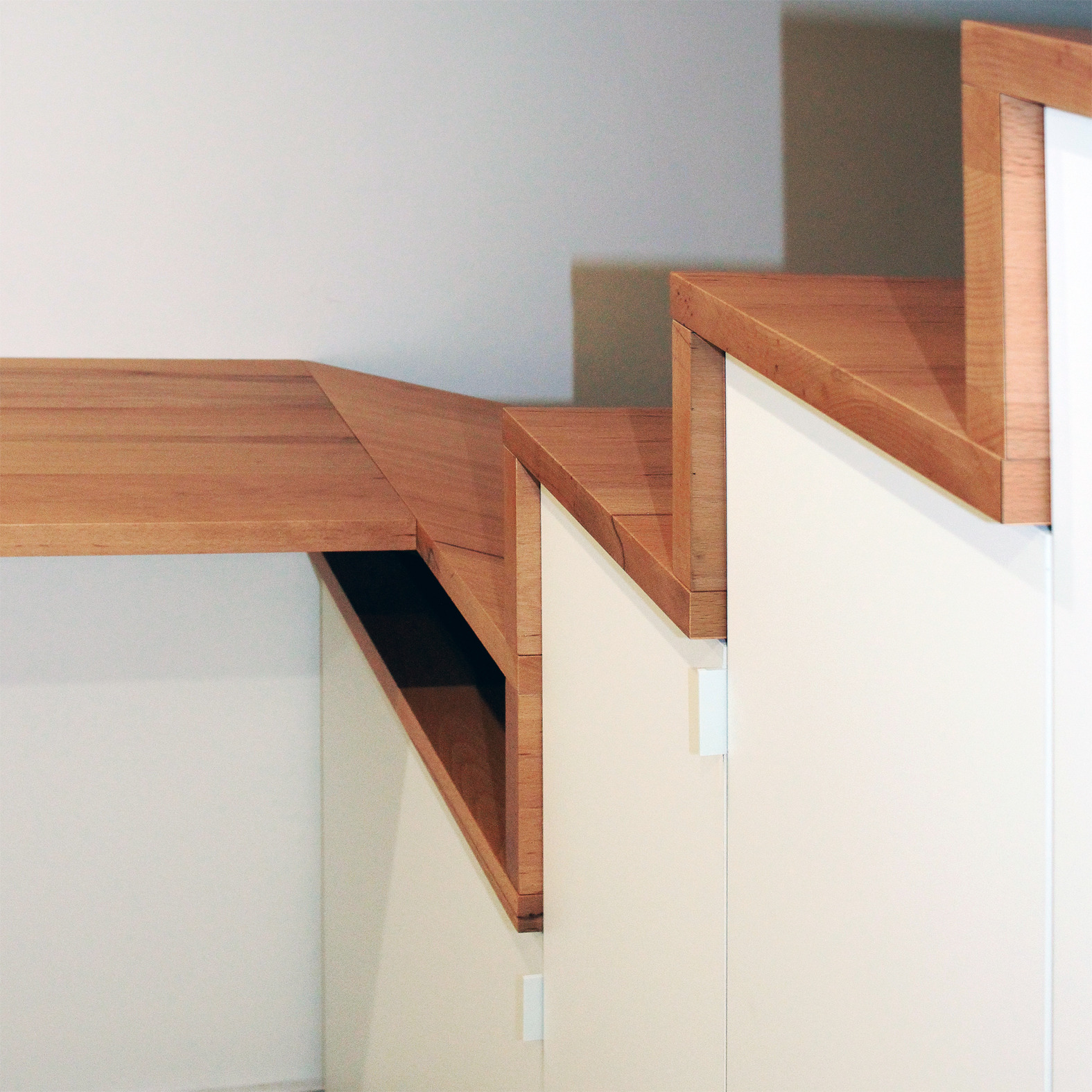 双面储物楼梯设计-10