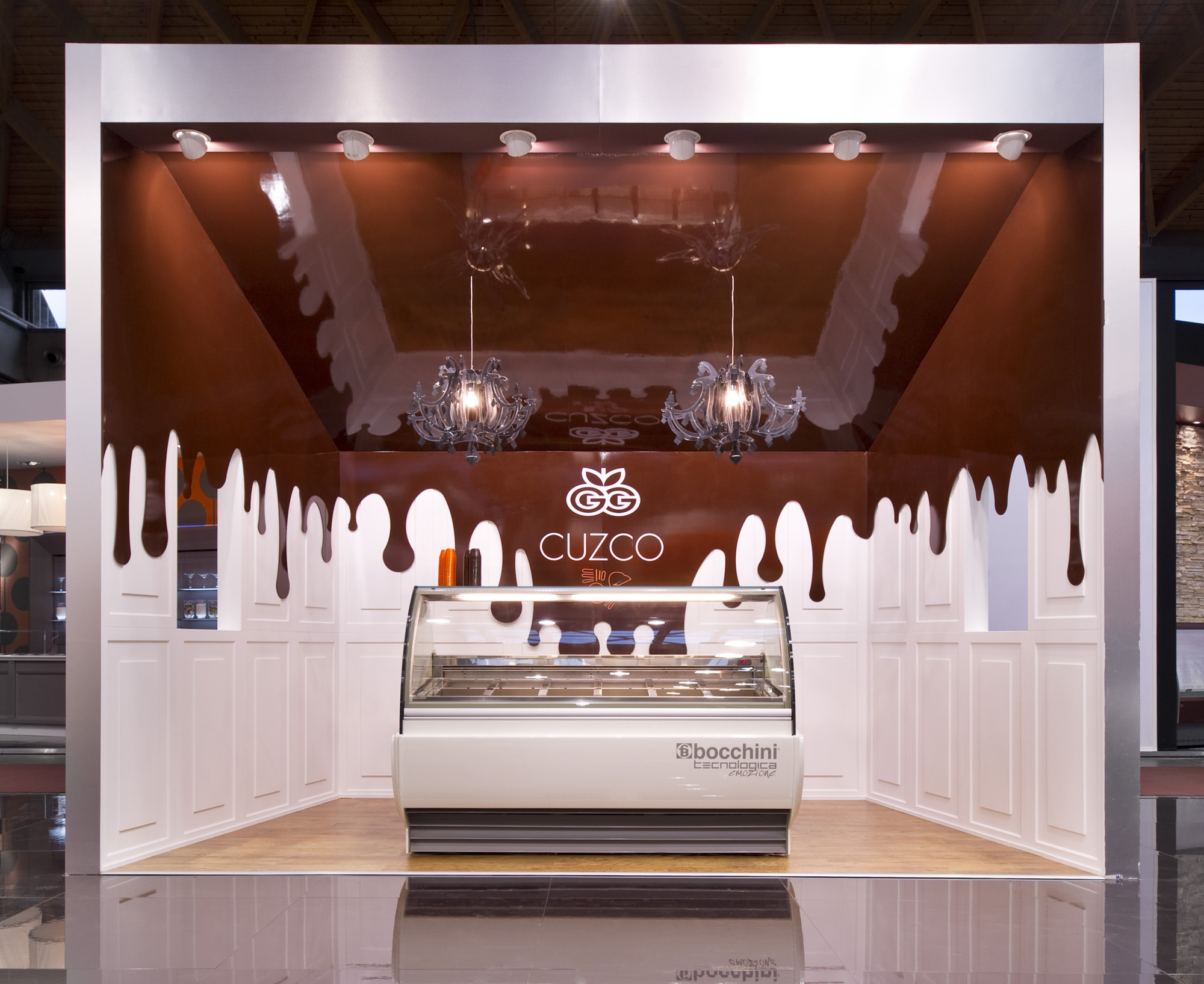 颠覆传统，400 平米展位诠释现代关系美学-7