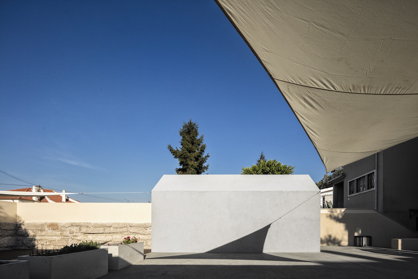 色彩点亮生活，翻新打造现代宜居空间-61