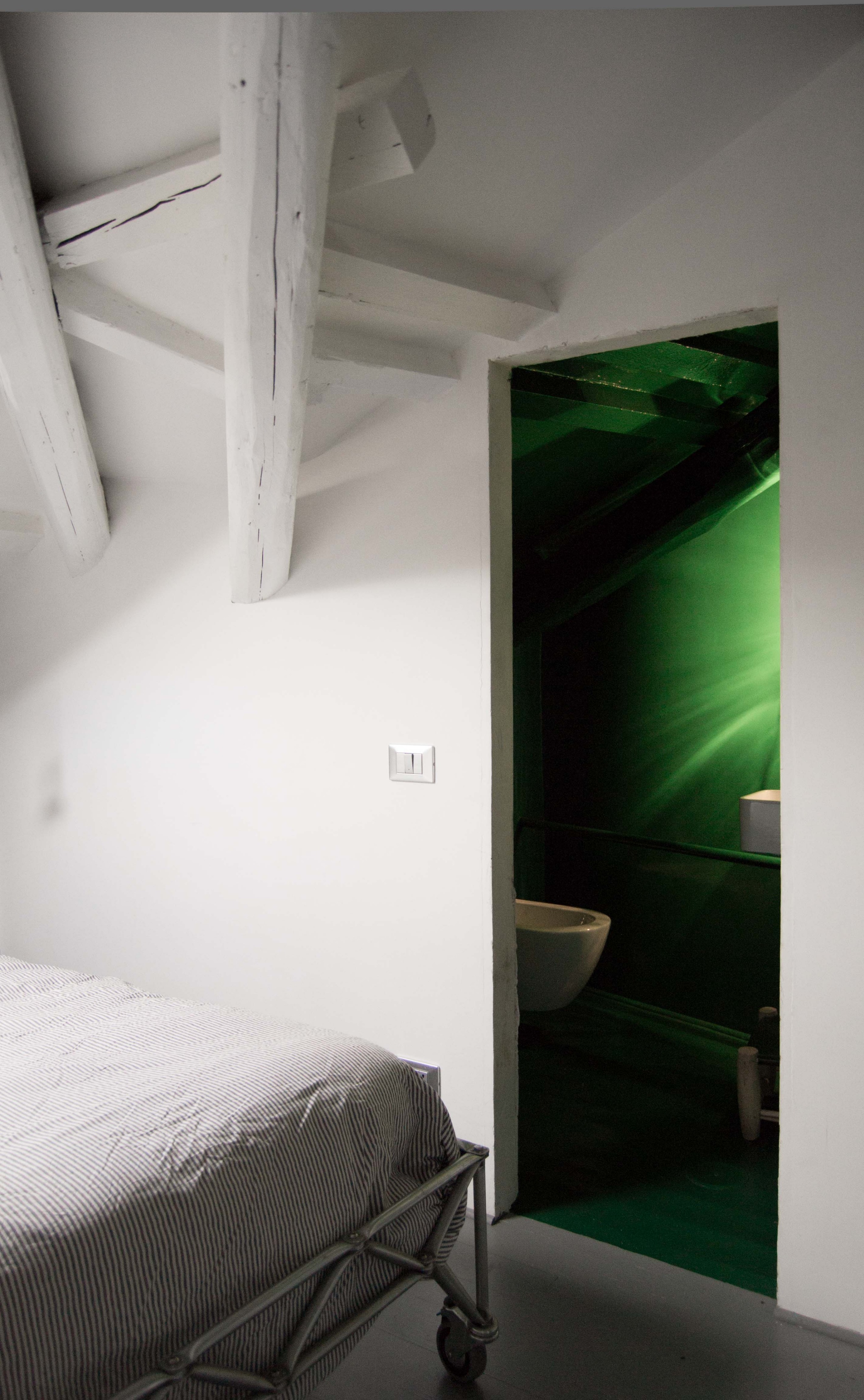 2014 年完工的 UNA STANZA IN PIU'公寓设计-7