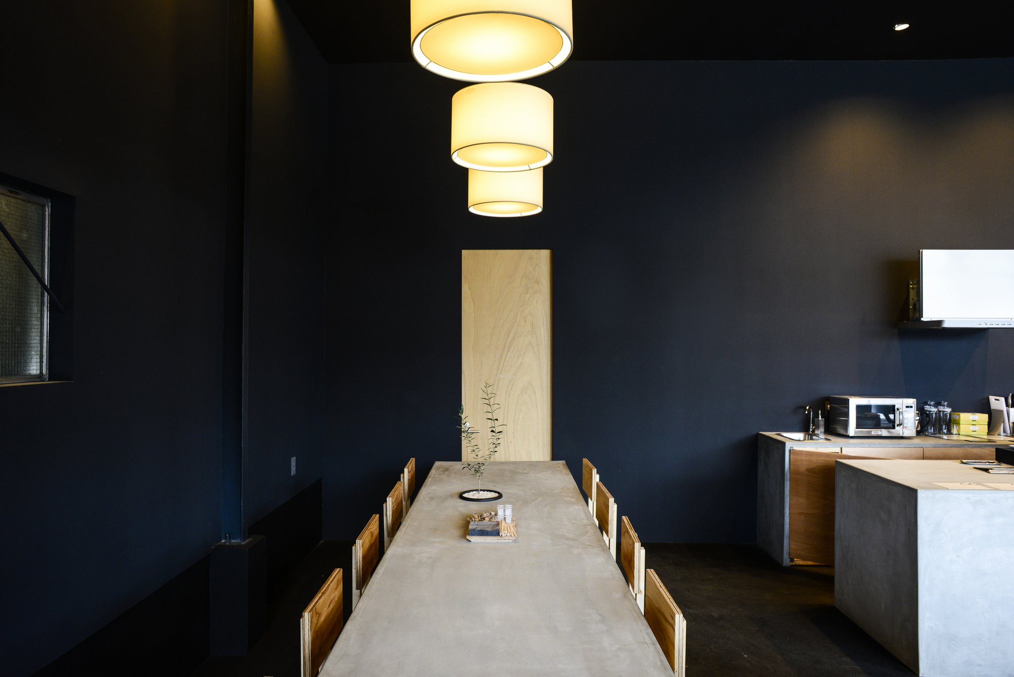 日本千叶城工业风咖啡馆-10