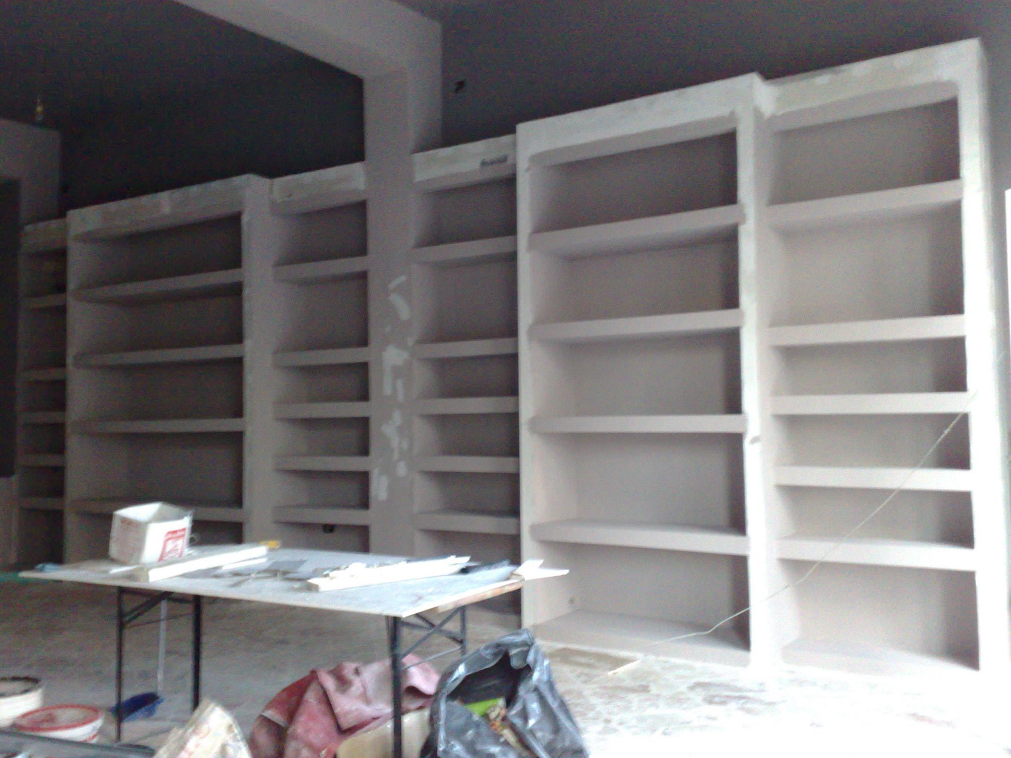 量身定制货架的 110 平米店铺翻新设计-7