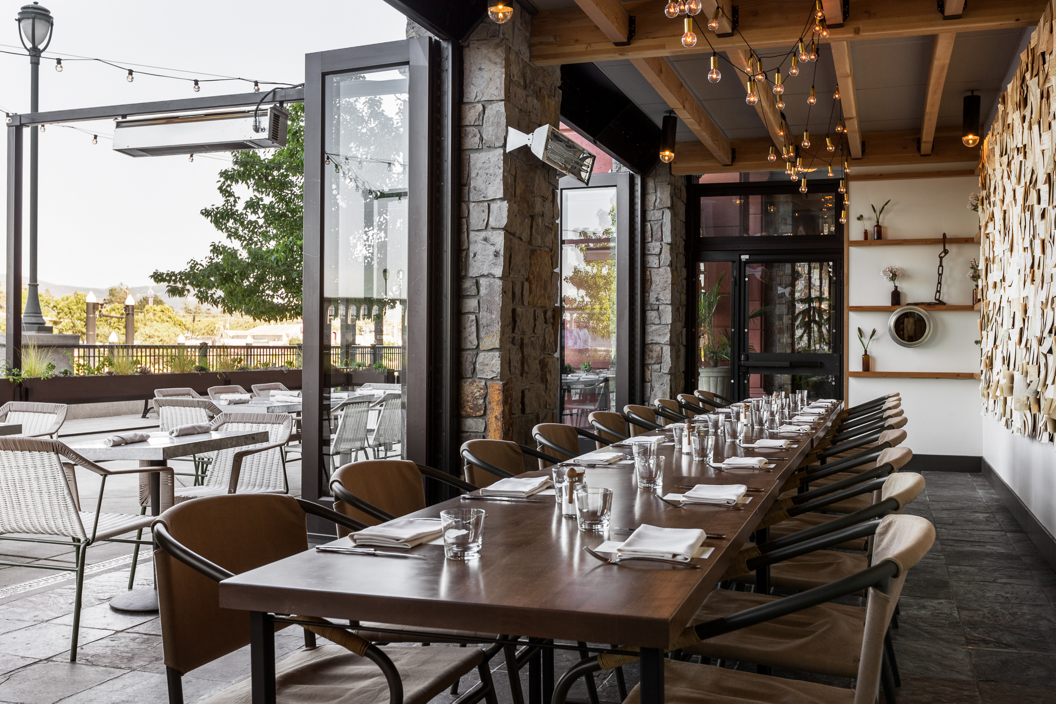 纳帕餐厅设计 | 融合古典与现代,展现加州风情-20