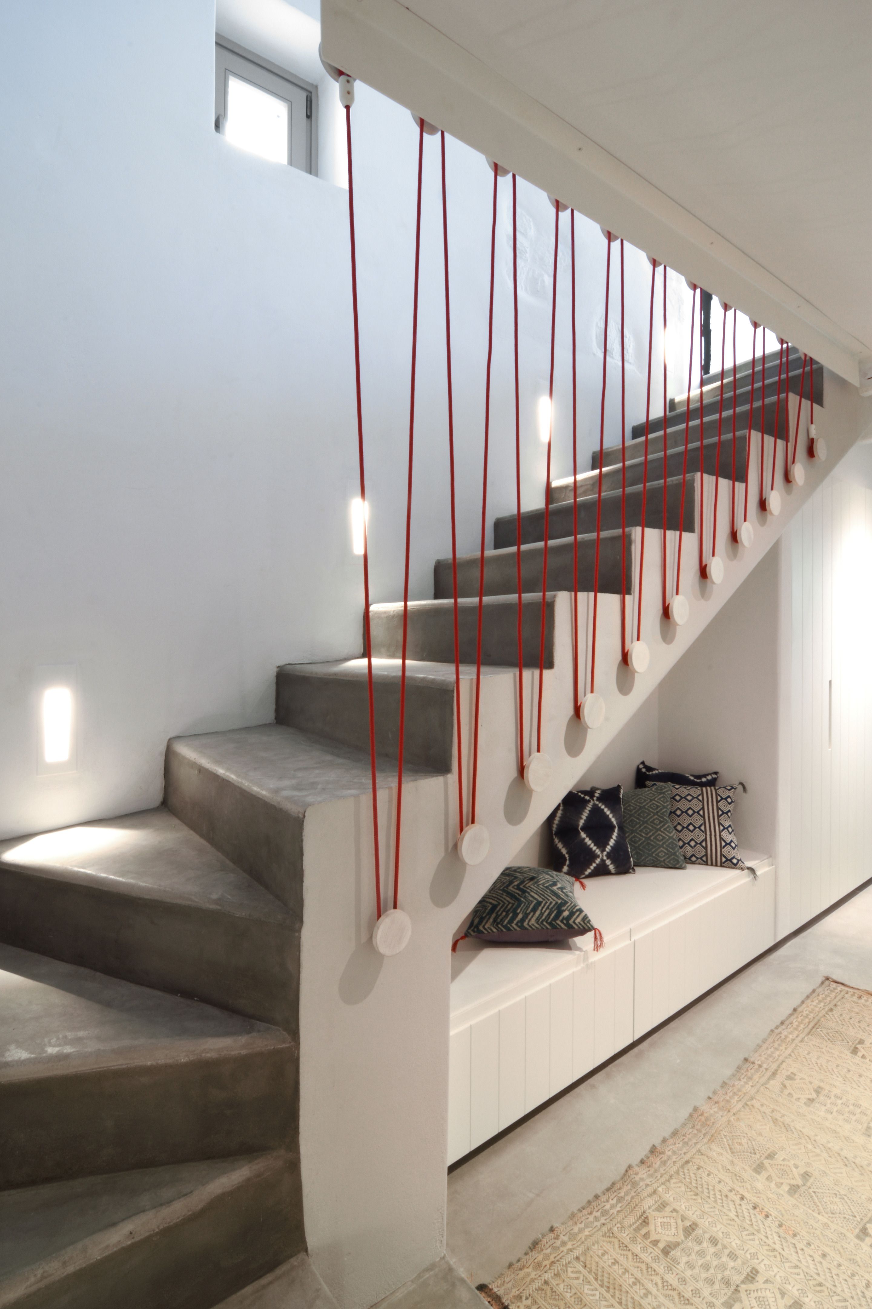 融合传统与当代的白色灵魂乡村别墅-22