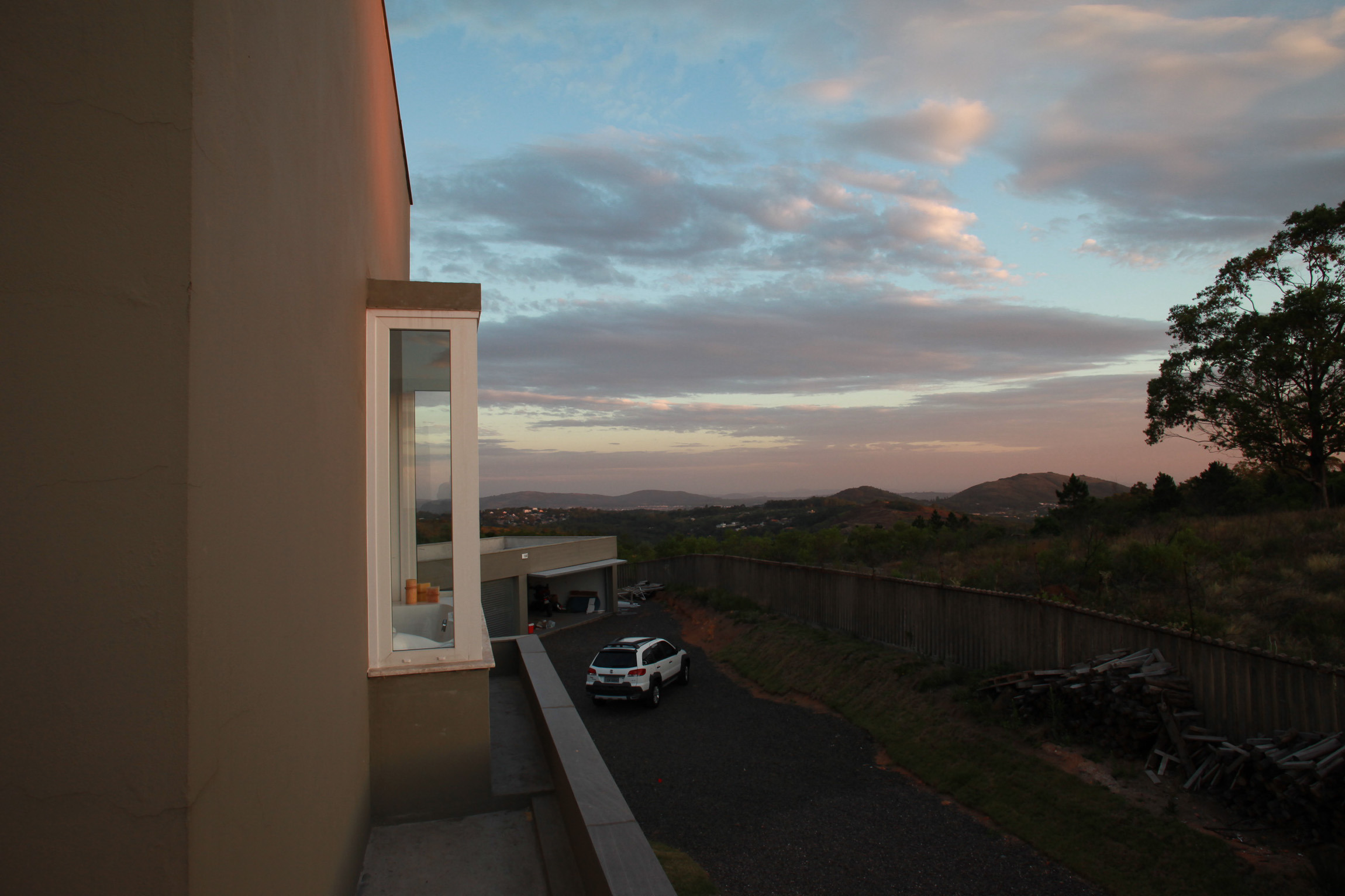 友宅共生 | 融合景观与功能的 445 平米单家庭住宅设计-21