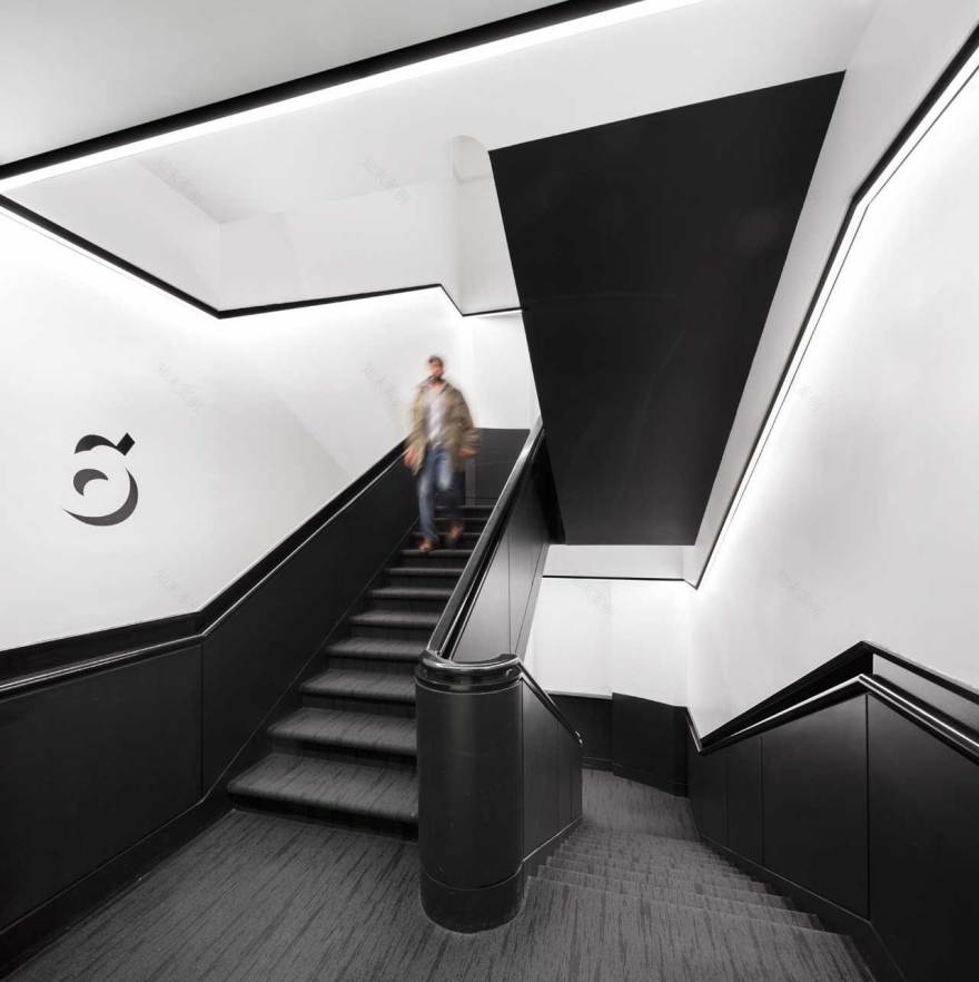 电子艺术蒙特利尔新办公室,极简主义与创造力的完美结合-21