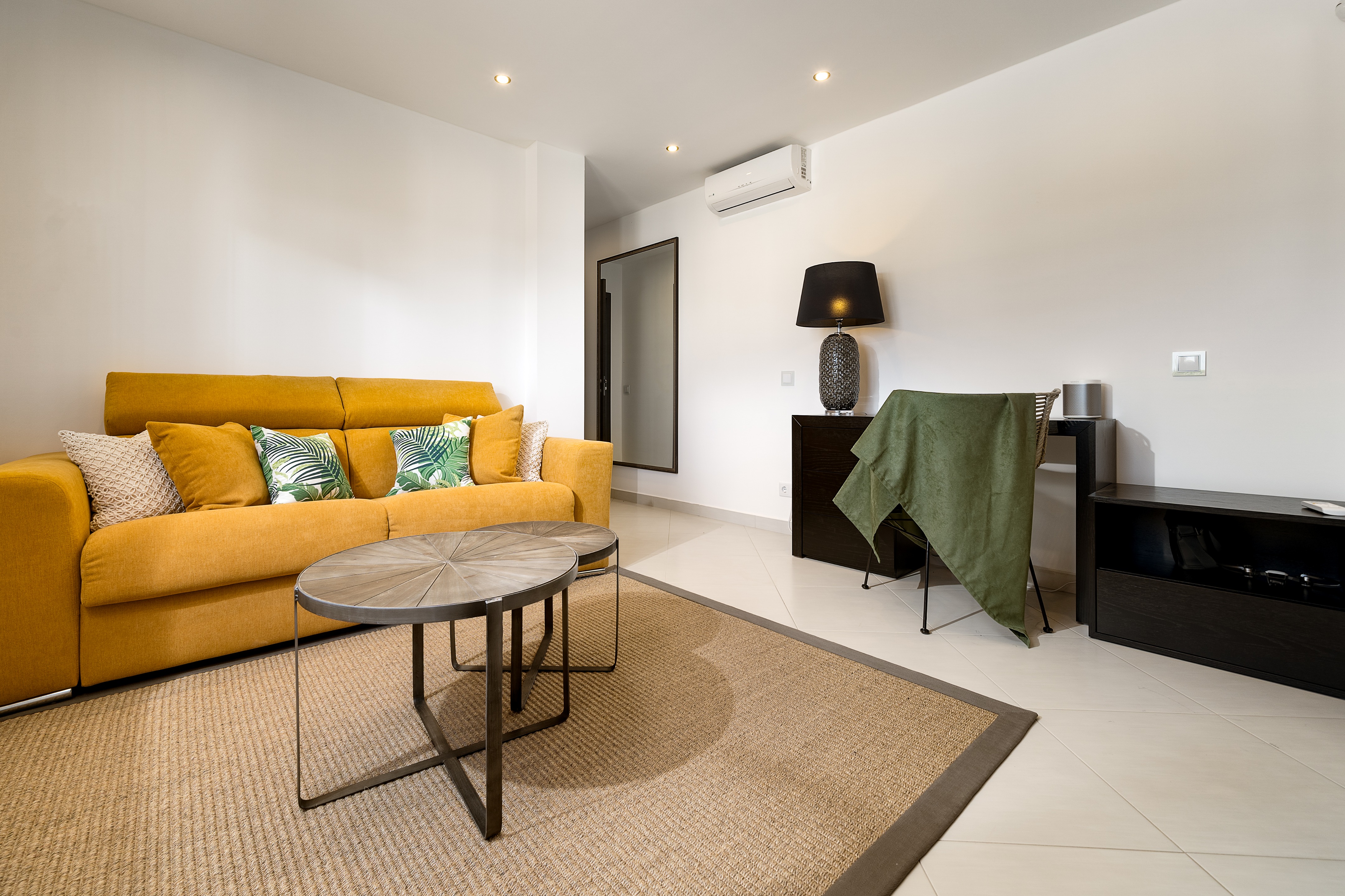 Simple Taste 团队打造的金色眼睛别墅室内设计-41