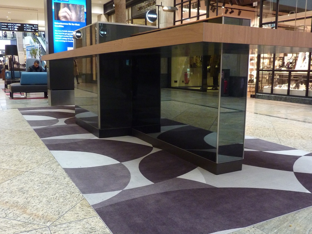 法国设计团队打造 CentrO 购物中心独特休闲区-3