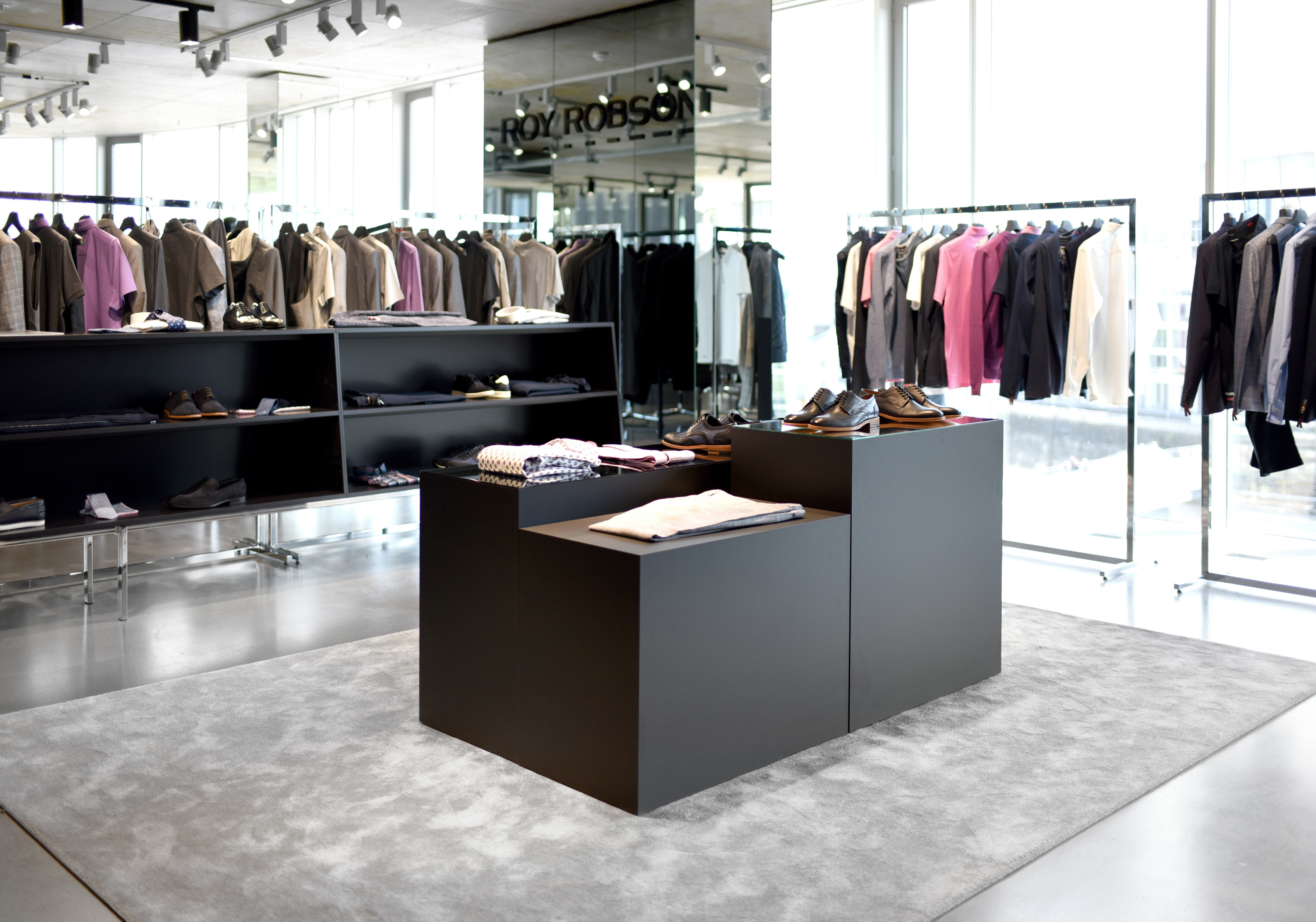 德国杜塞尔多夫 Roy Robson 时尚展示厅-10
