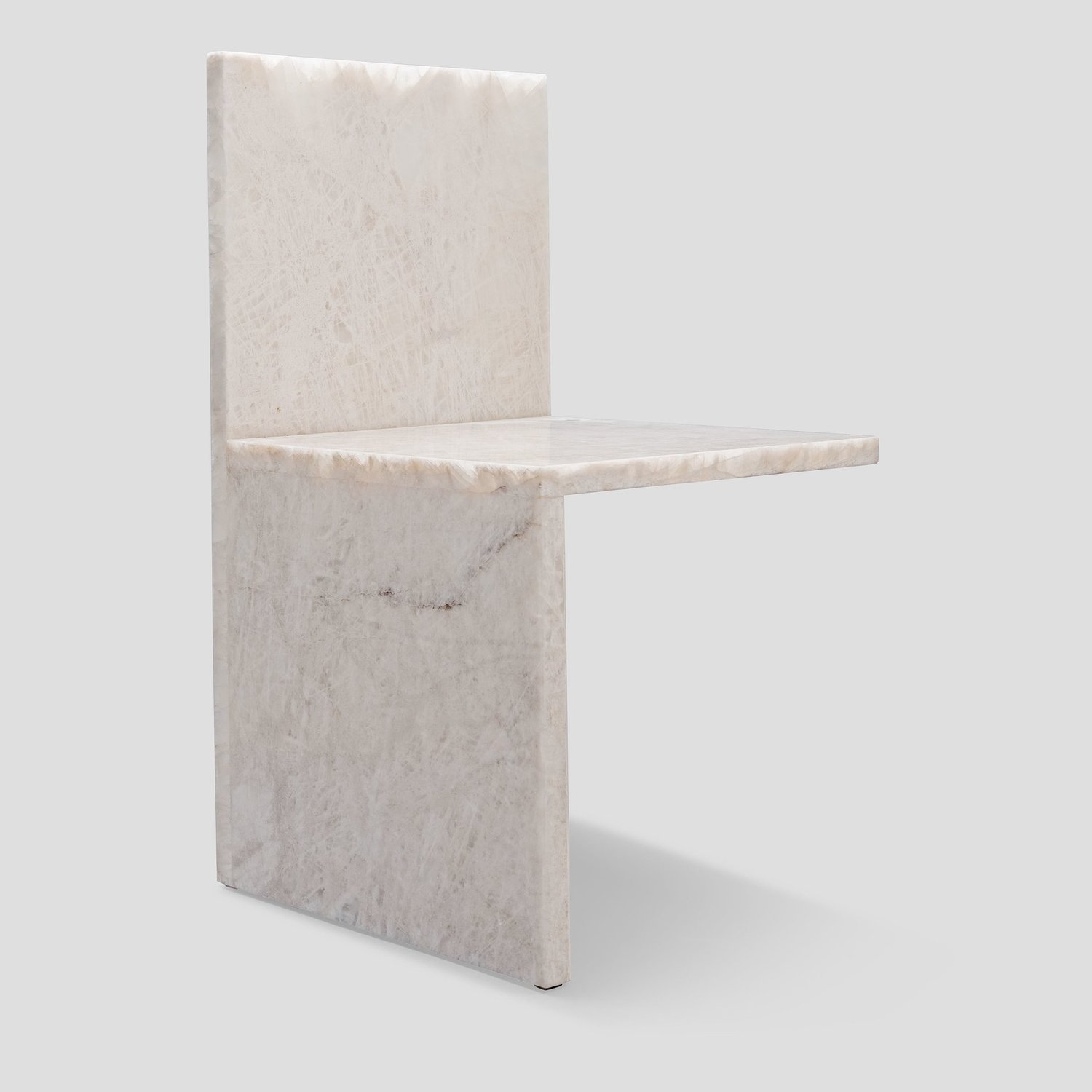 克劳斯特的"And Here I Sit" | 极简与紧张的完美融合-3