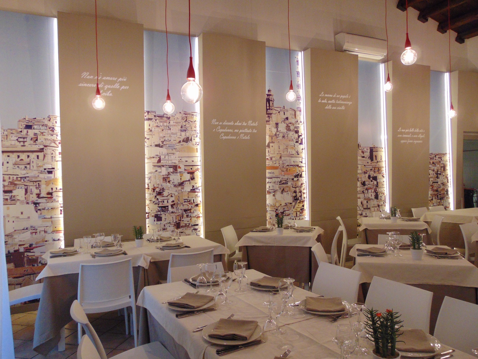 历史古城中的现代“小广场”-5