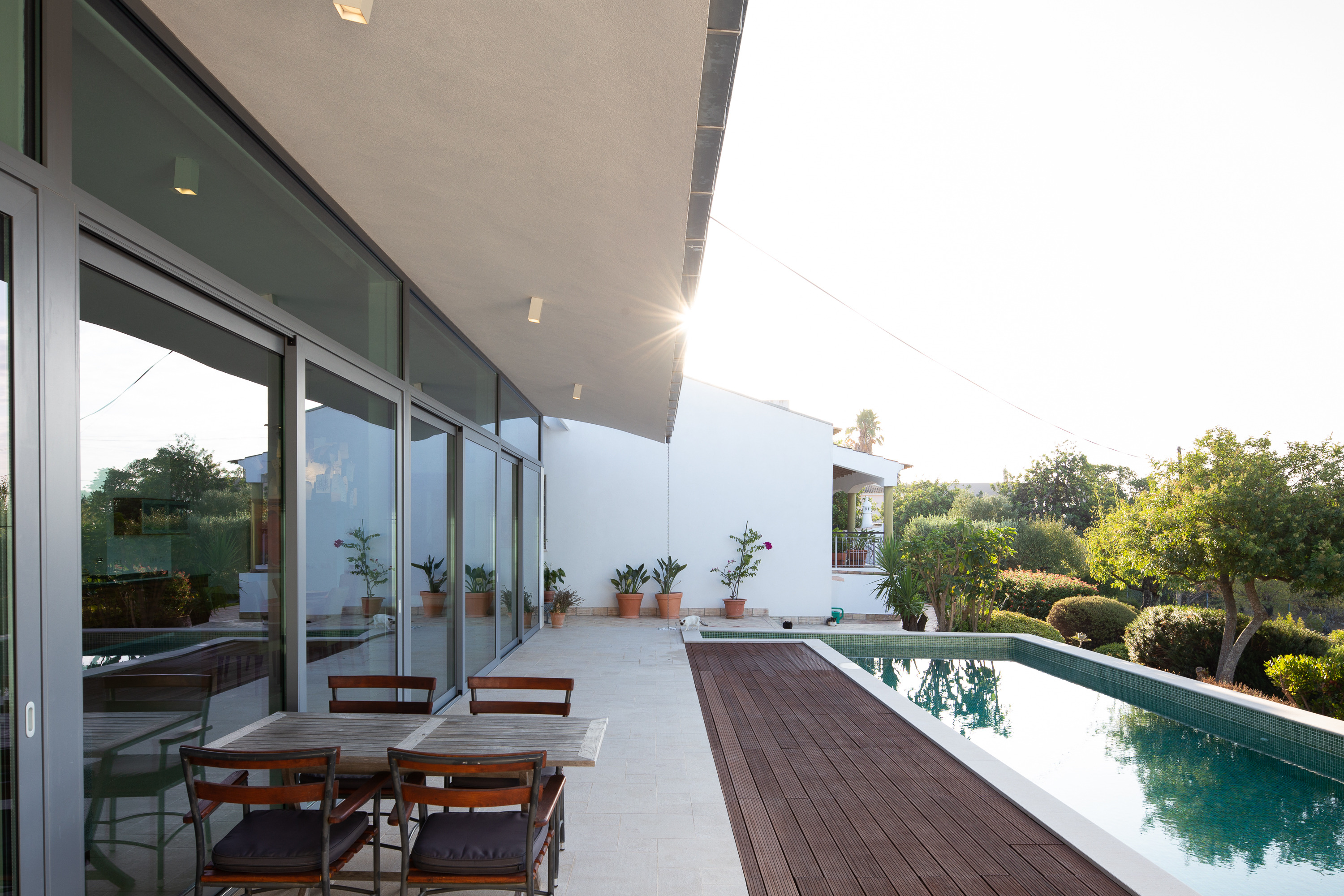 葡萄牙“第三世界开发者”的绿色环保地下别墅-1