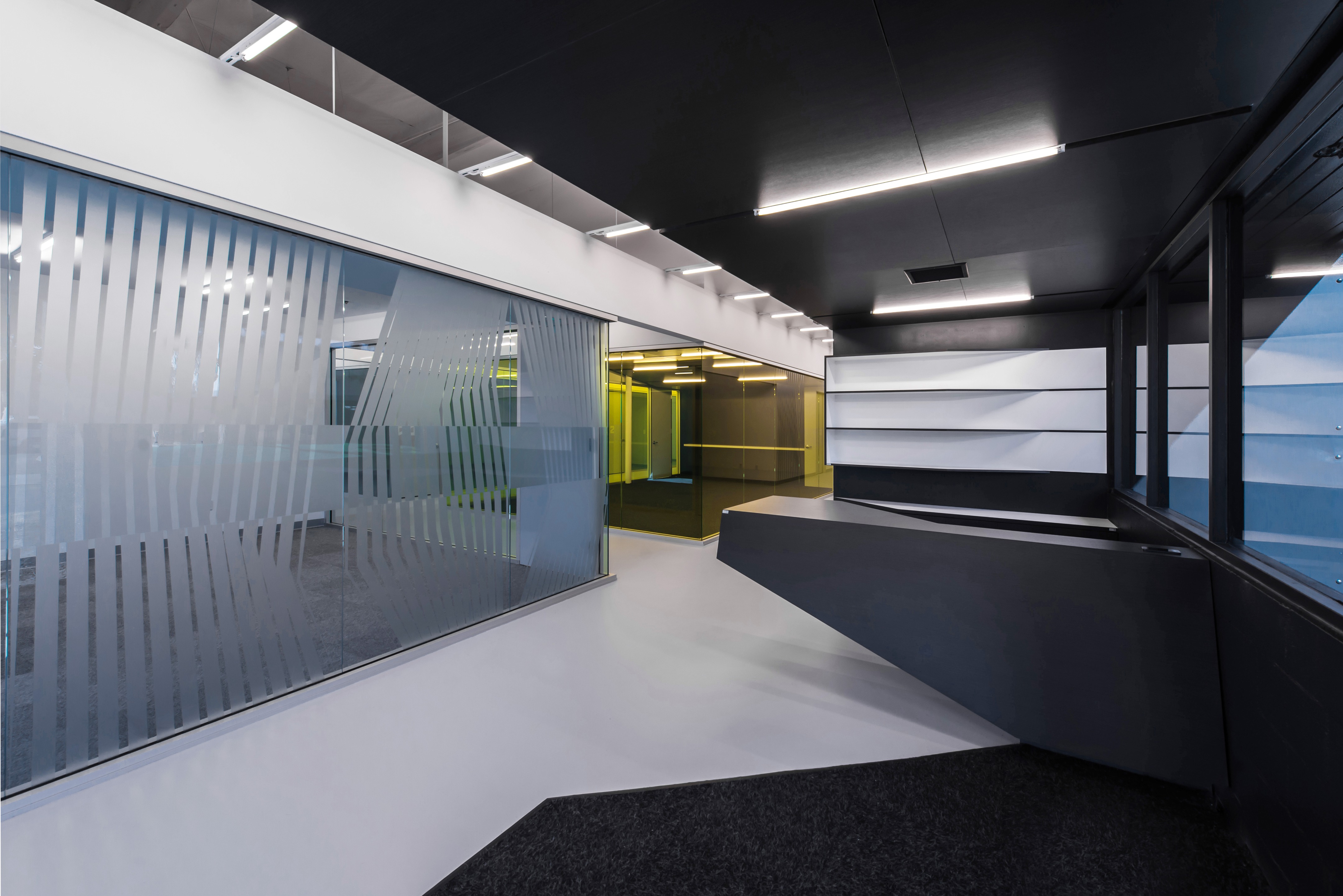 重塑工业遗迹 | Orange County 电子公司办公室设计-2