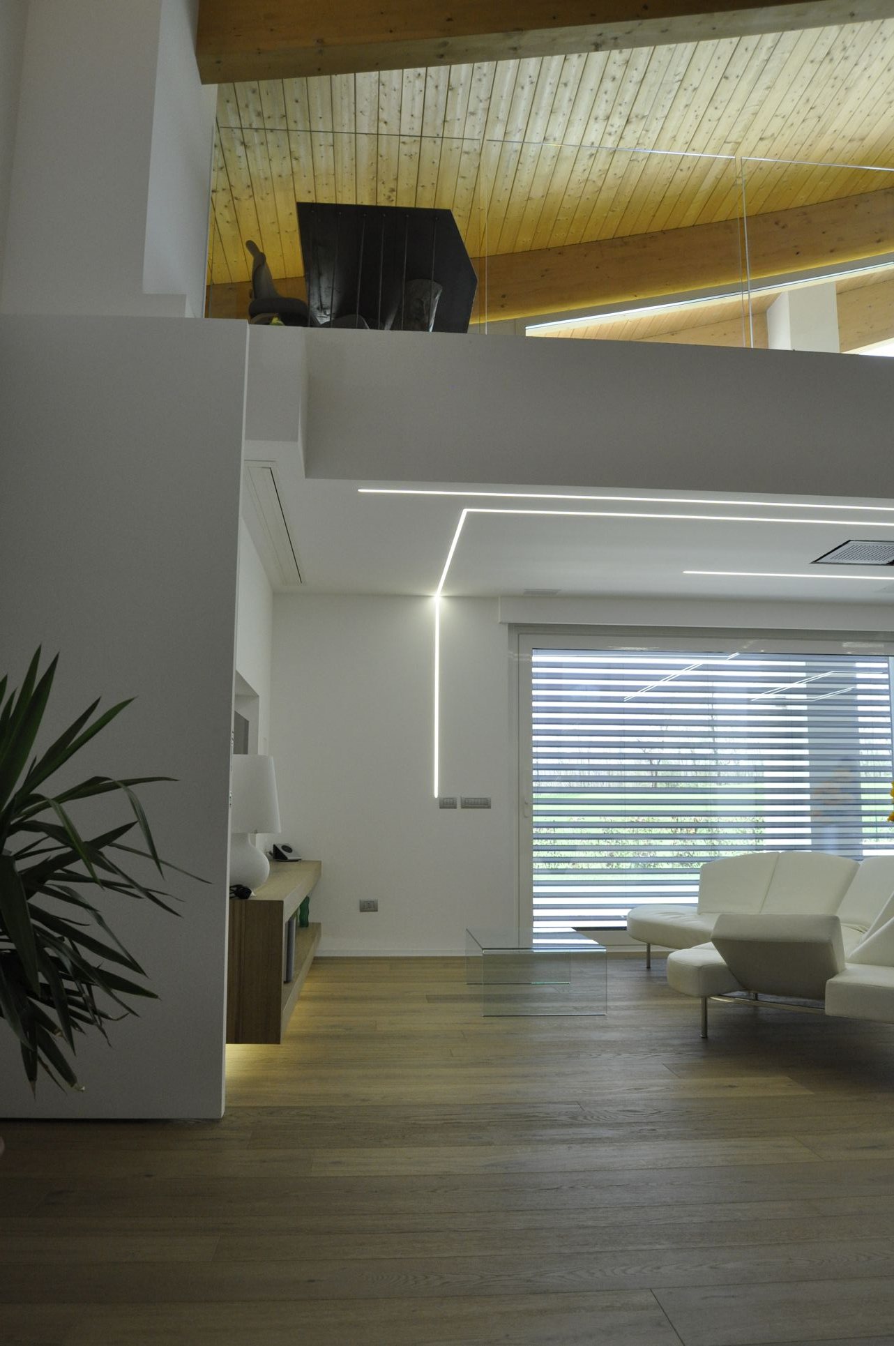 简约风格单家庭院住宅设计-26