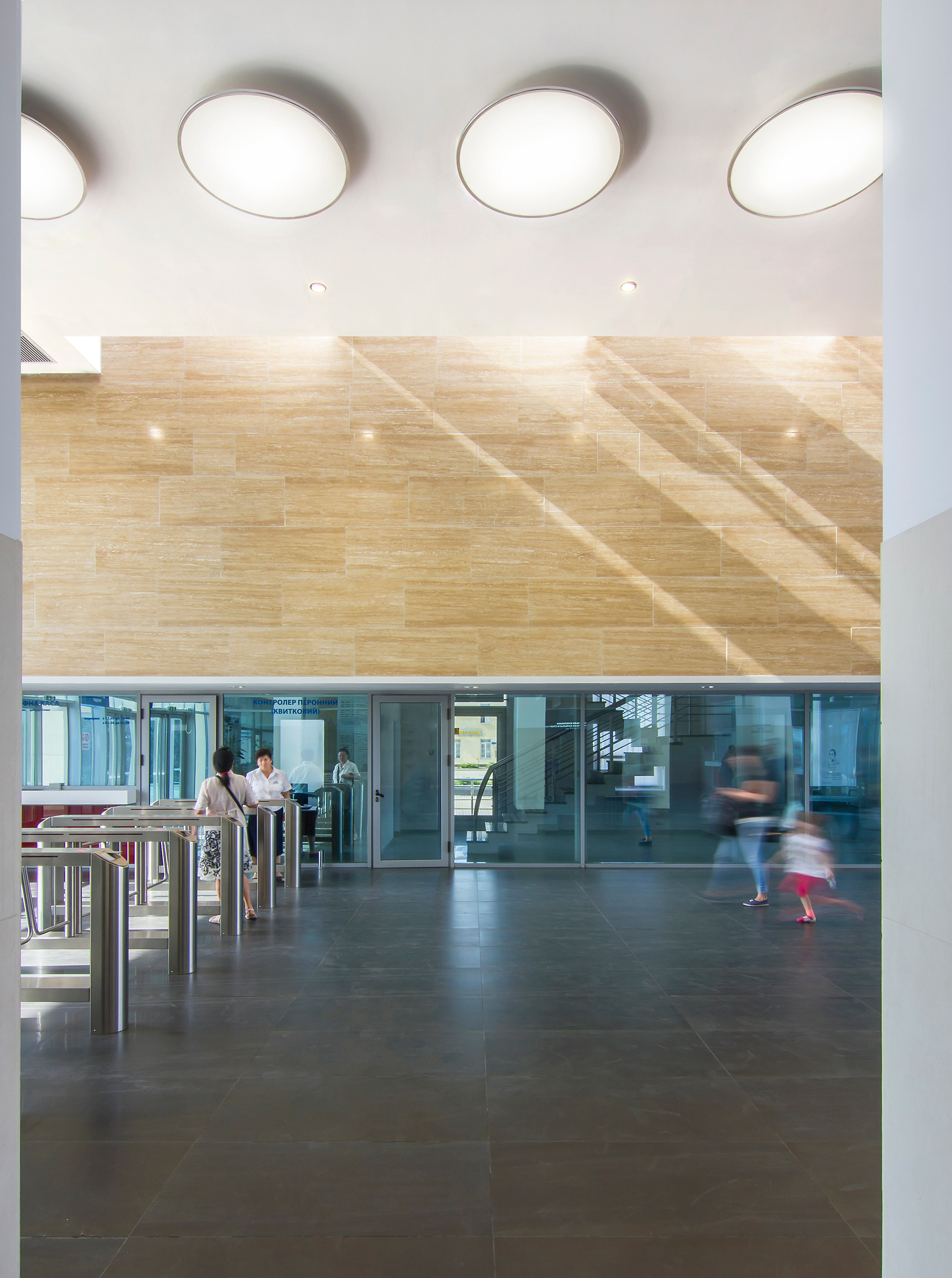 乌克兰斯洛伐茨克火车站室内设计案例分析-17