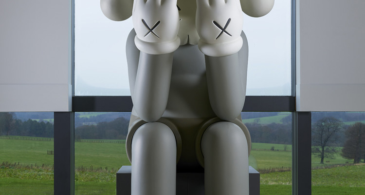 KAWS 英国首次个展亮相约克郡雕塑公园-0