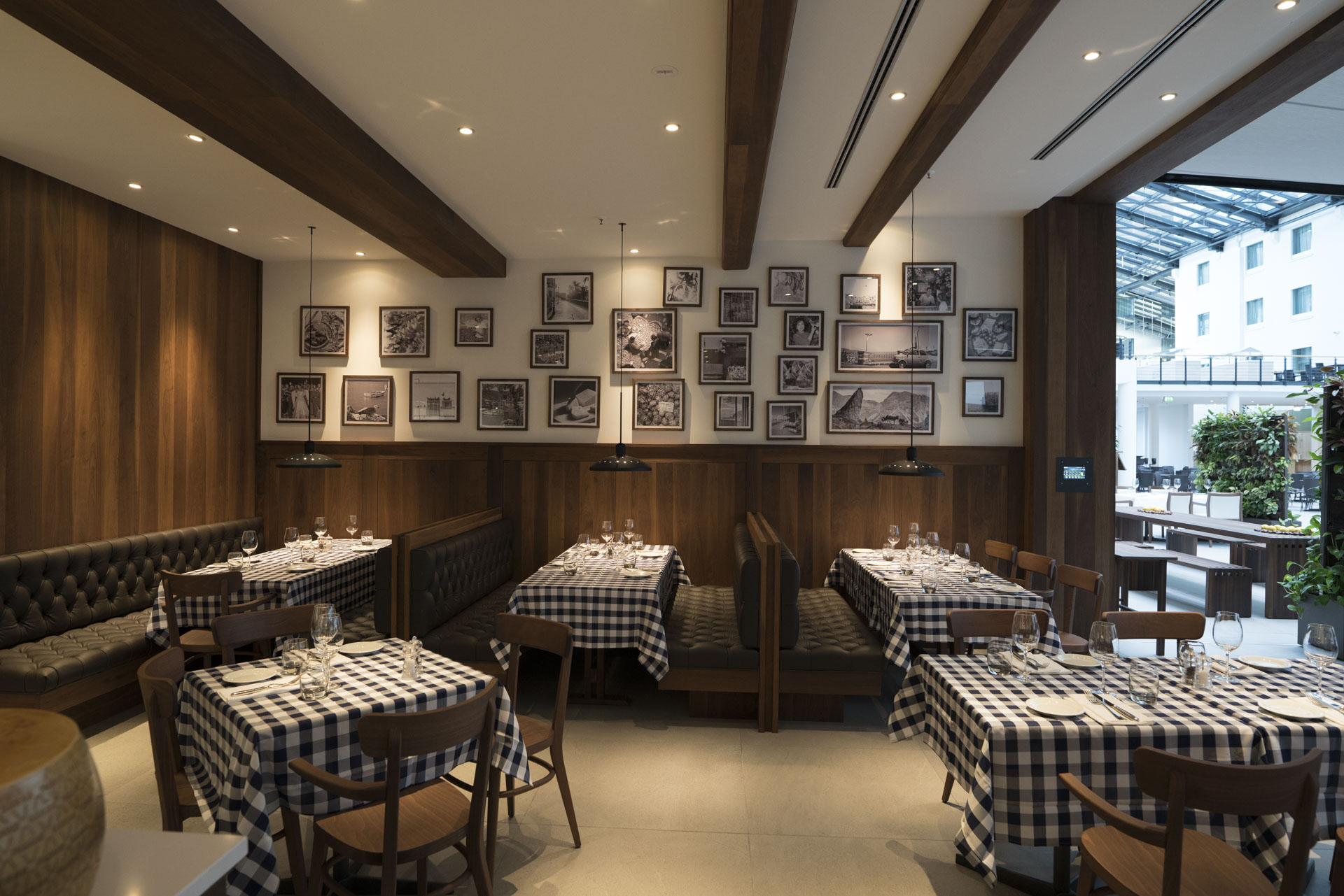 2017 年完成的 Hotel Estrel Portofino 餐厅室内设计-27