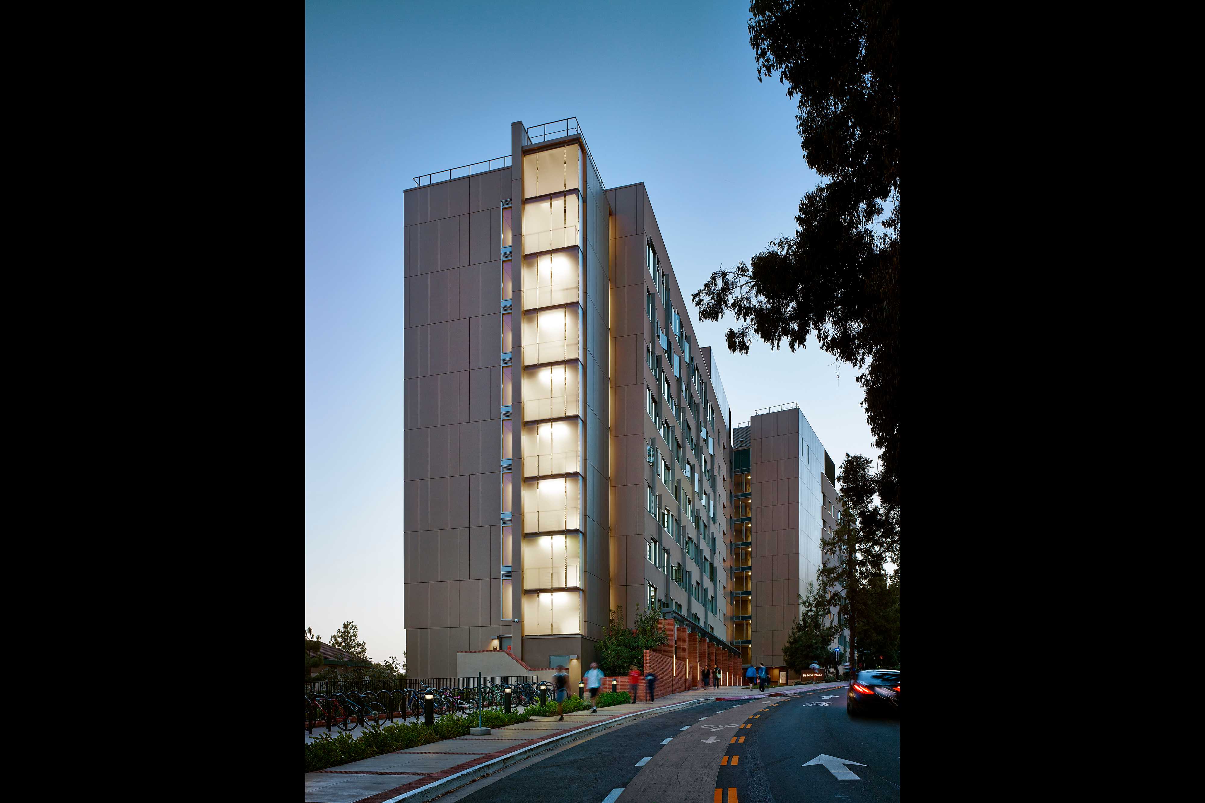 加州大学洛杉矶分校西北校区住宅填充项目-5