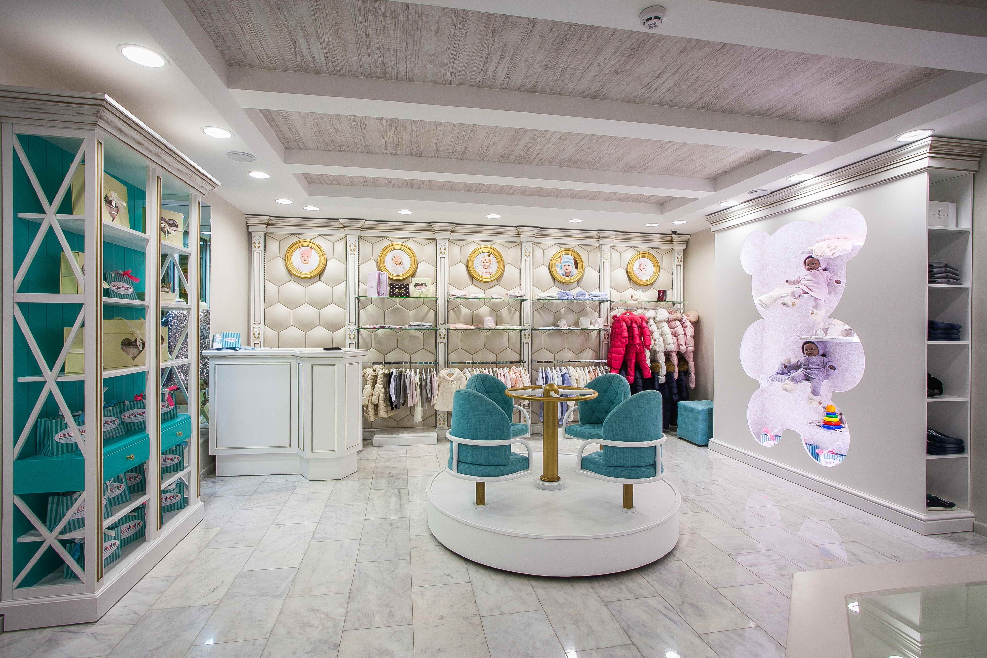 乌克兰童装店“Parad Junior”的室内设计-1