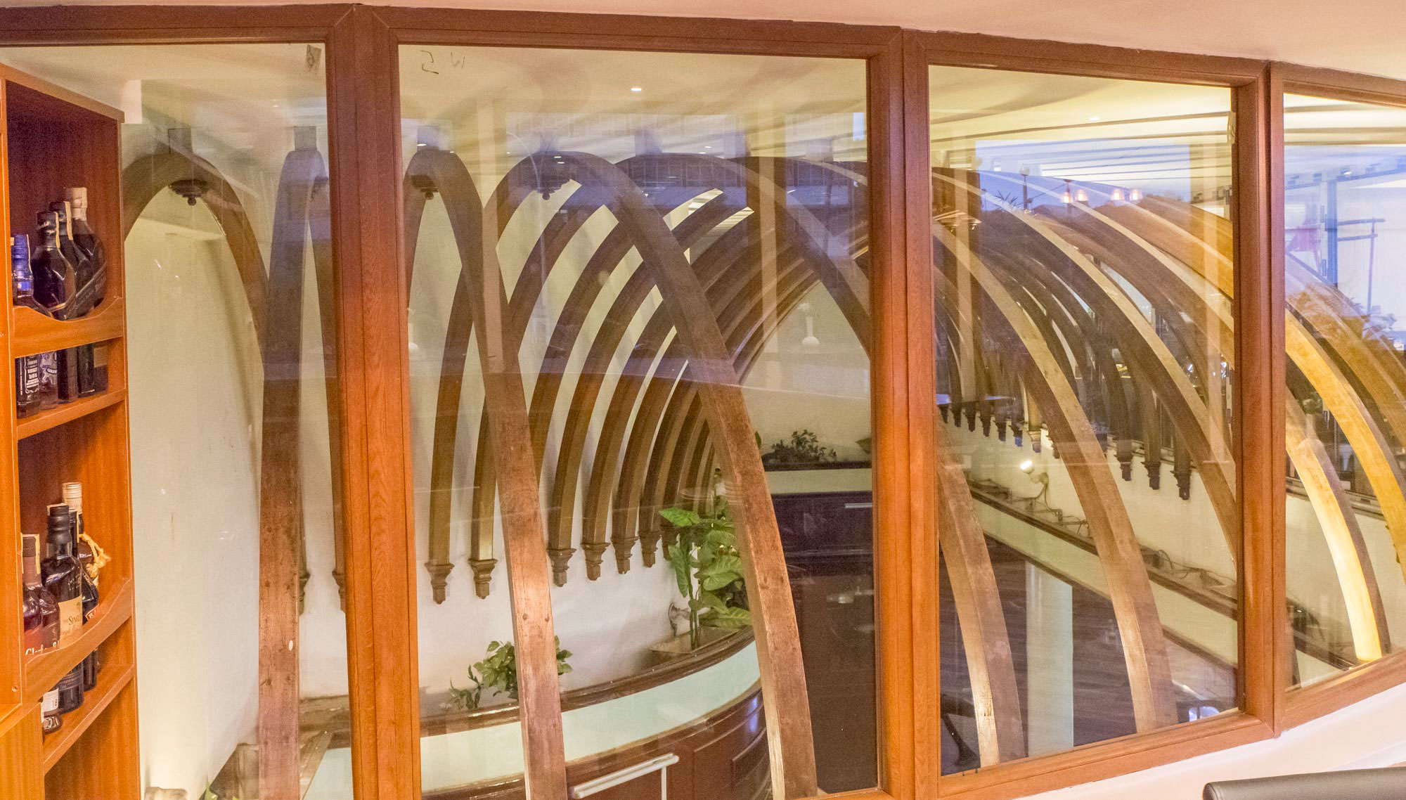 内罗毕丽丽安塔楼的华丽转身· Lyre 肋排牛排酒吧-8