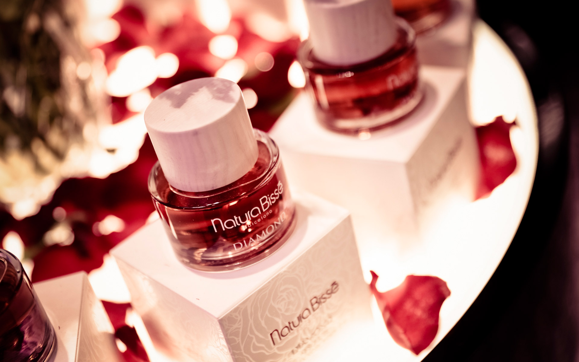 艾娃·冈萨雷斯美容中心-1