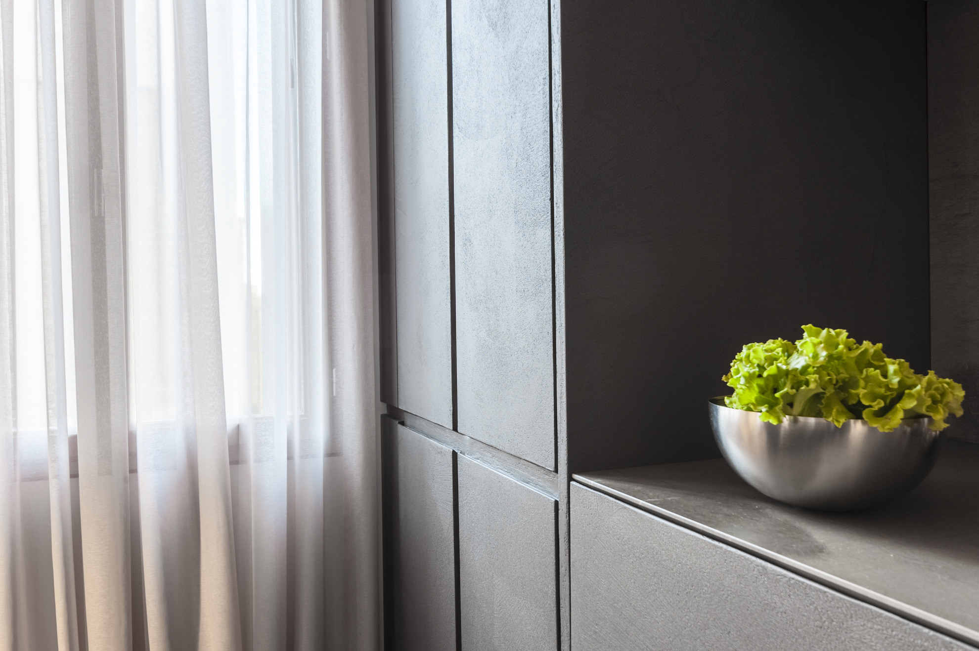 历史韵味与现代设计交融的意大利公寓-8