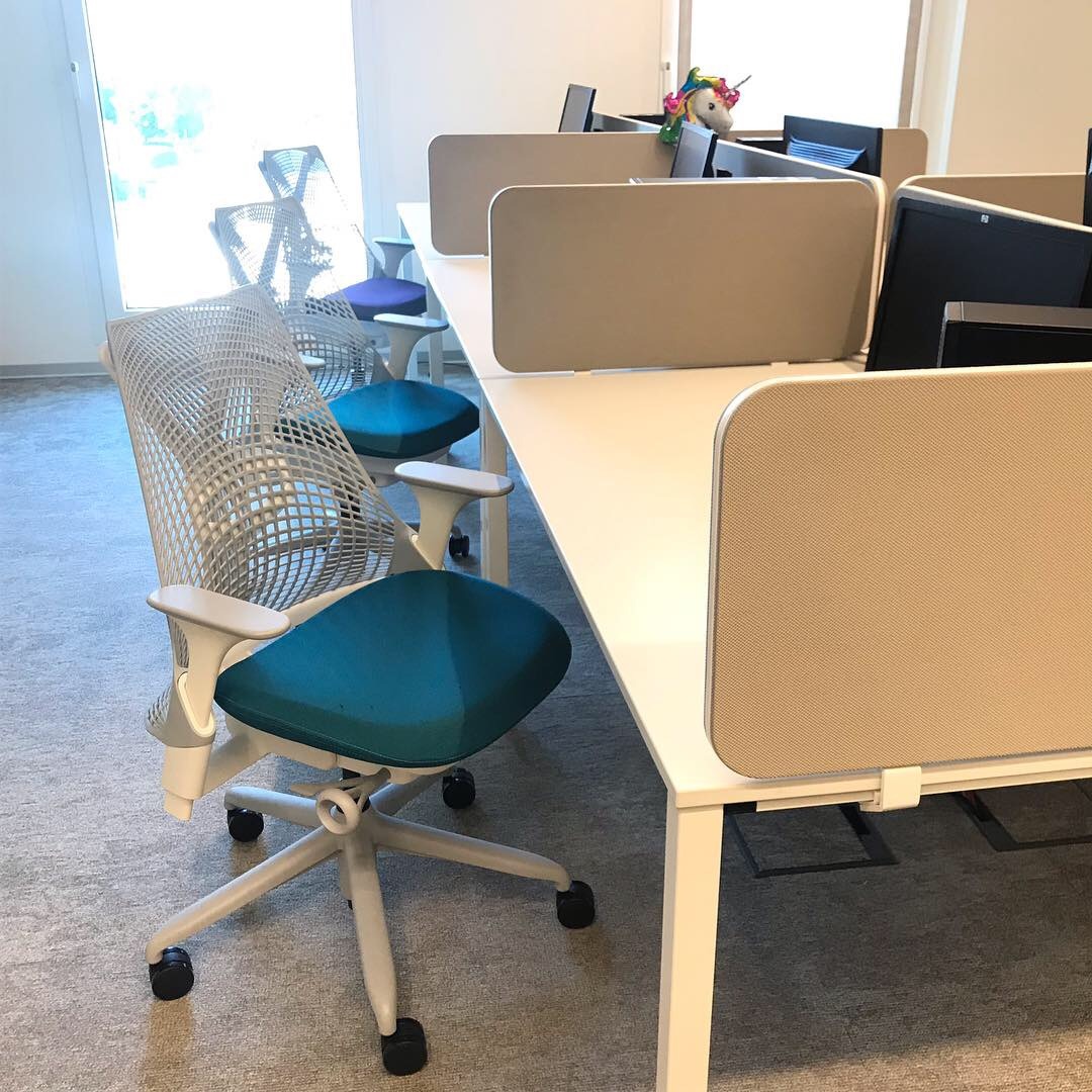 电信公司总部打造高效休闲办公空间-64