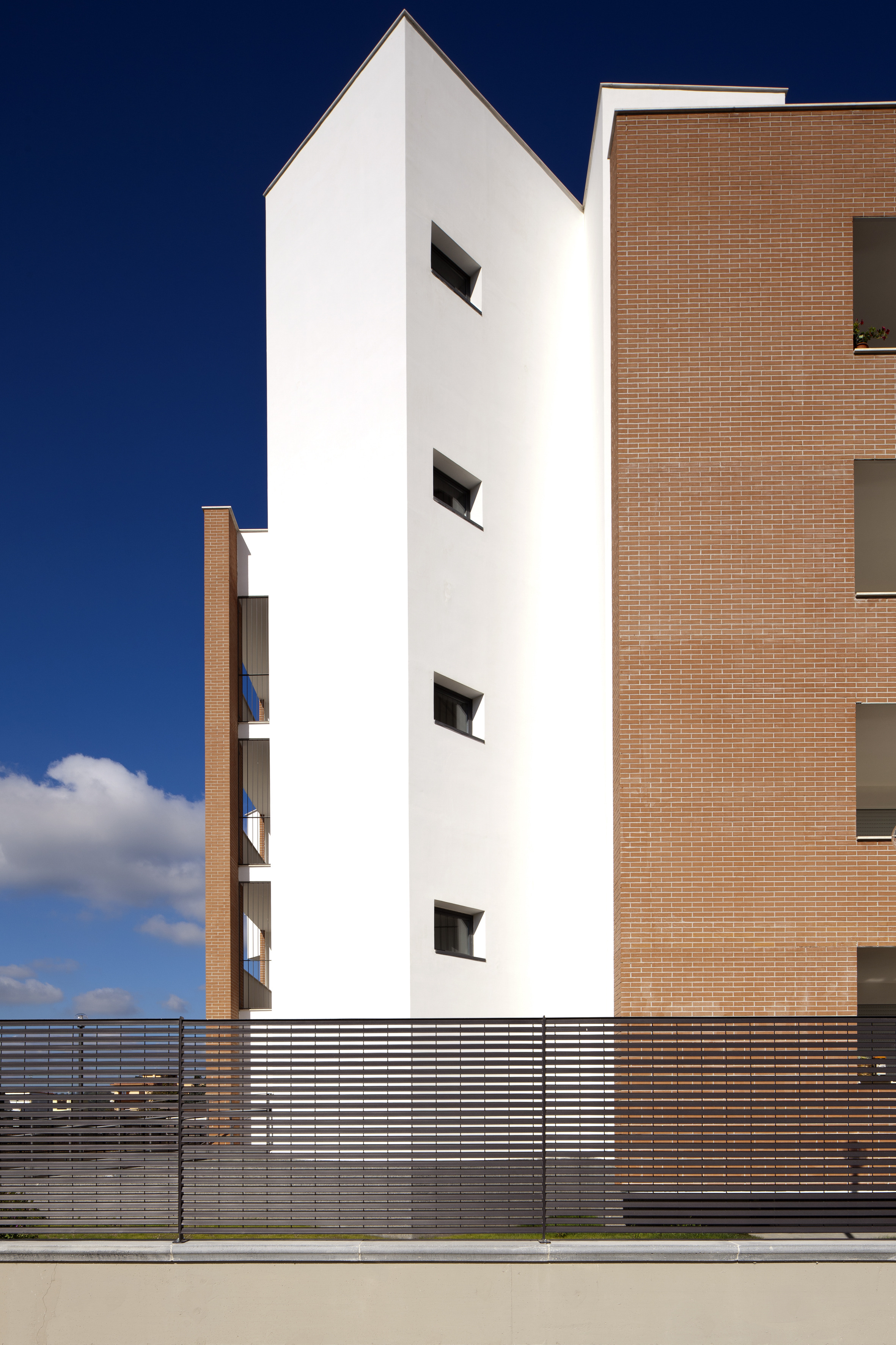 意大利 Naples 市公共住宅项目 | 节能环保的设计理念-9