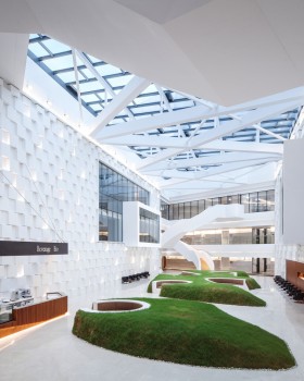 腾讯滨海大厦 办公空间丨B H Architects
