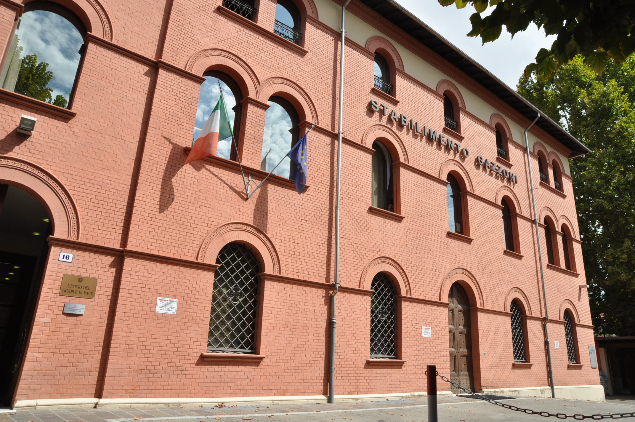 博洛尼亚和平法官办公楼-1