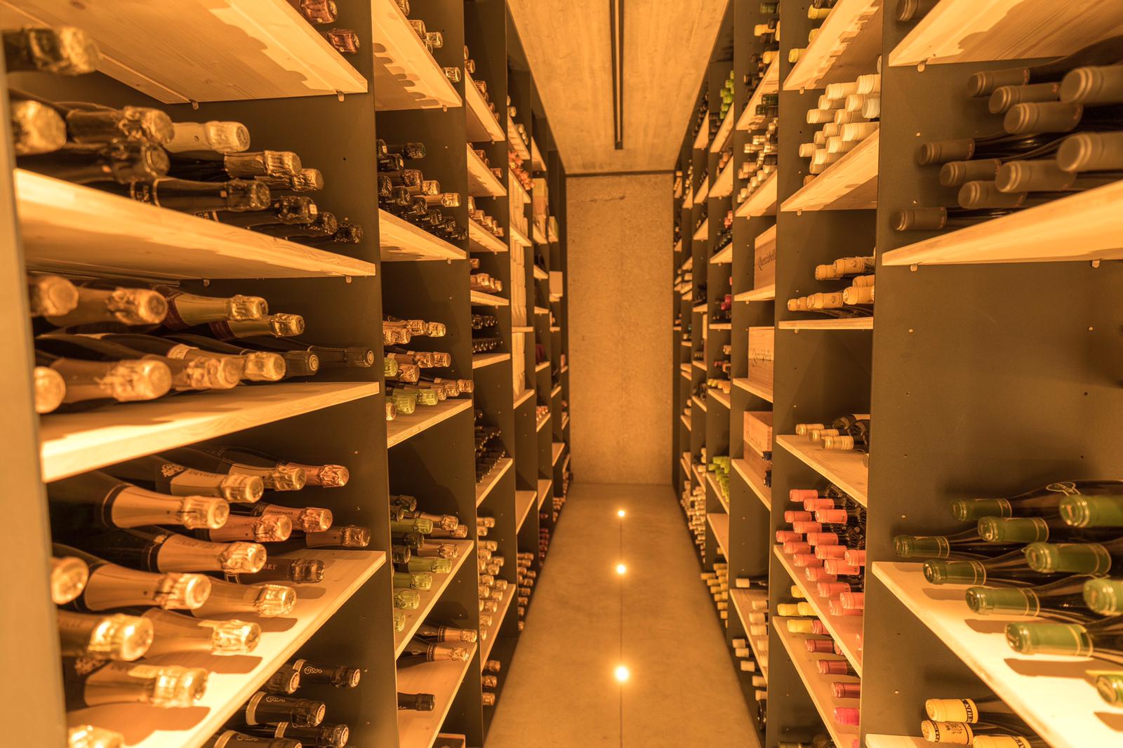 湖边餐厅酒窖与厨房-26