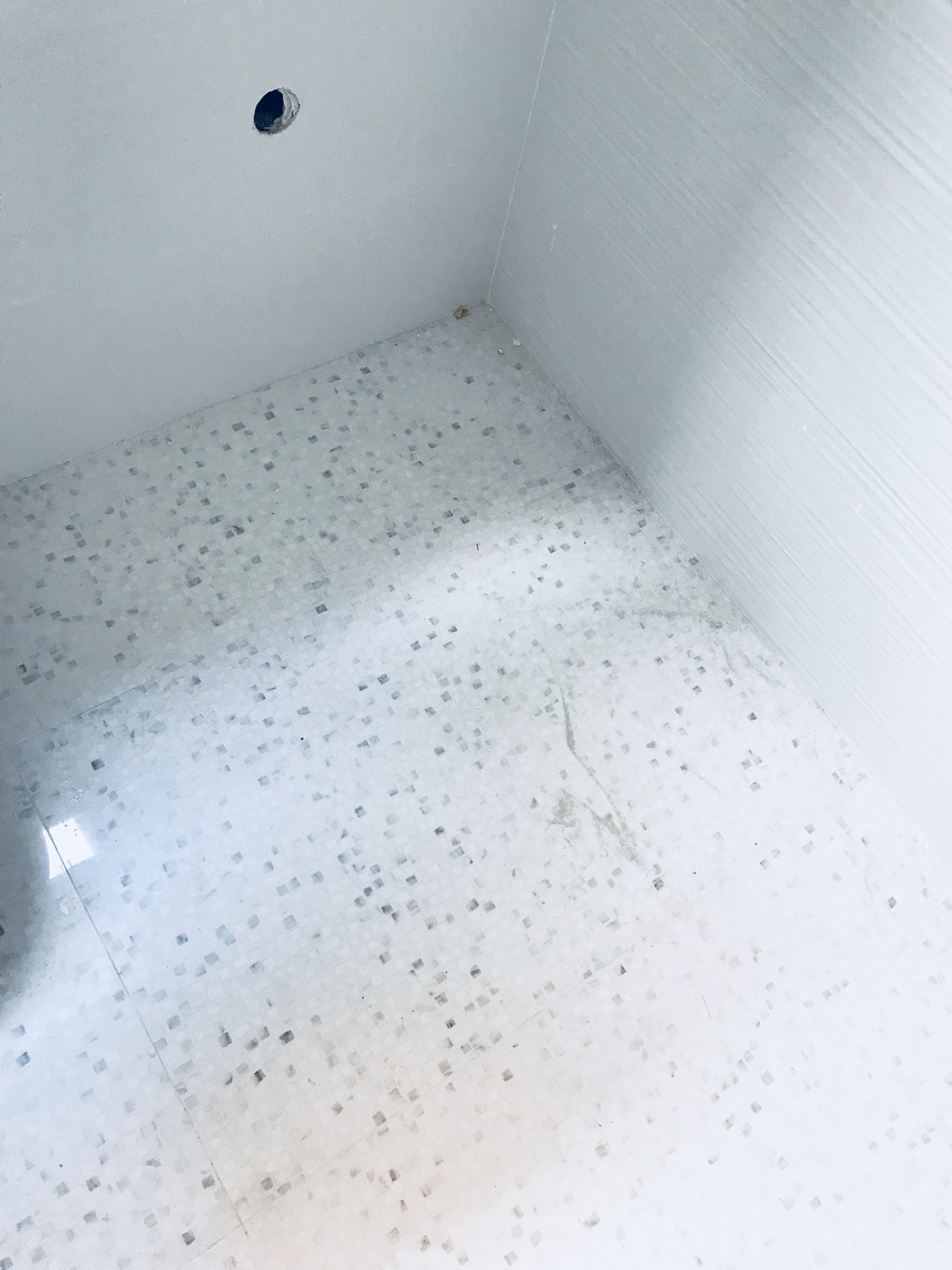 复古与现代共融的 60 年代博洛尼亚公寓翻新-11