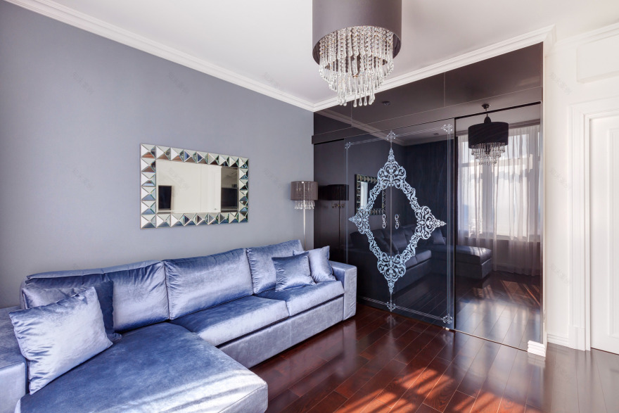 乌克兰女性风格公寓设计-11