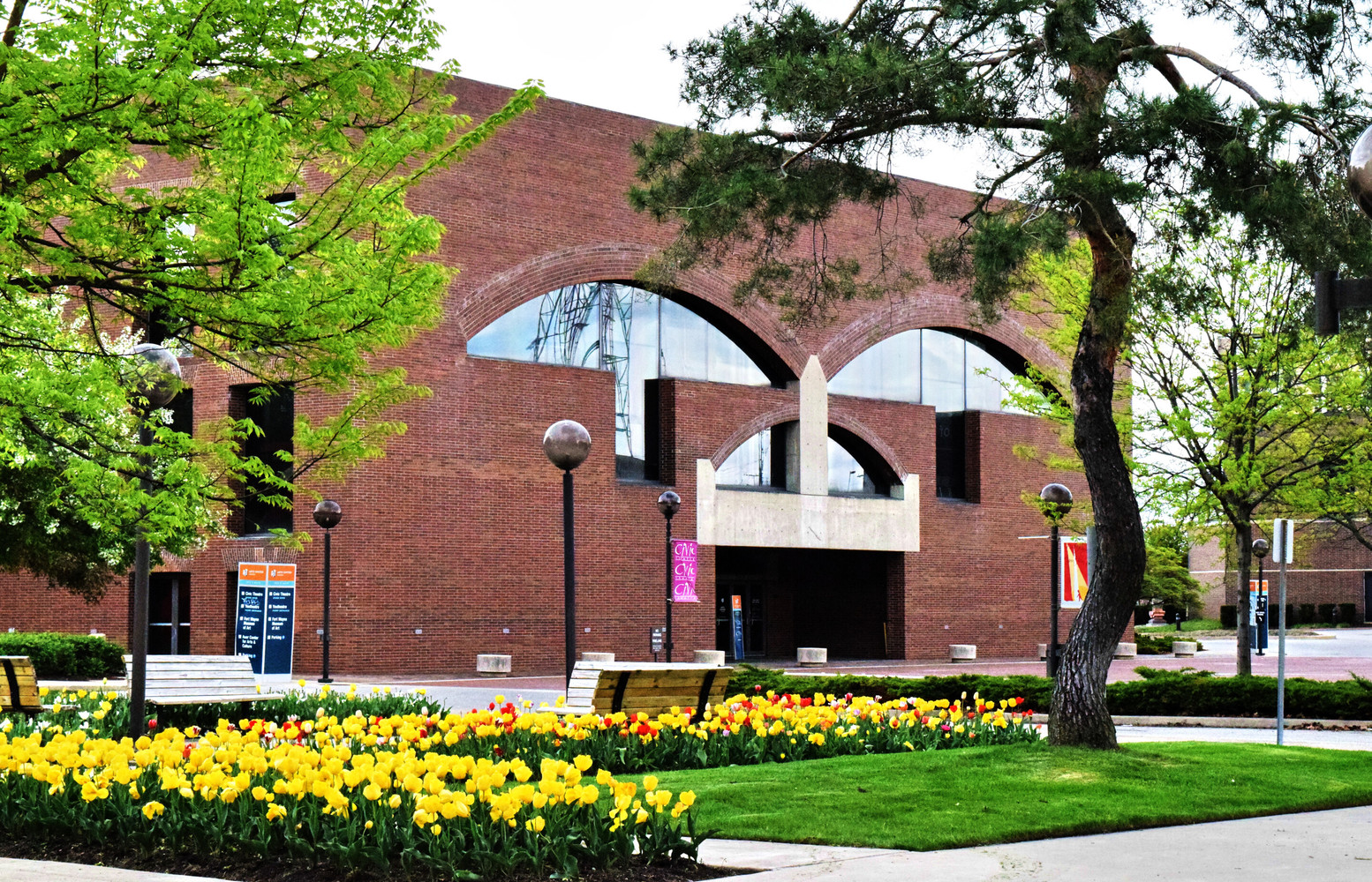 卡恩的演艺剧院-57