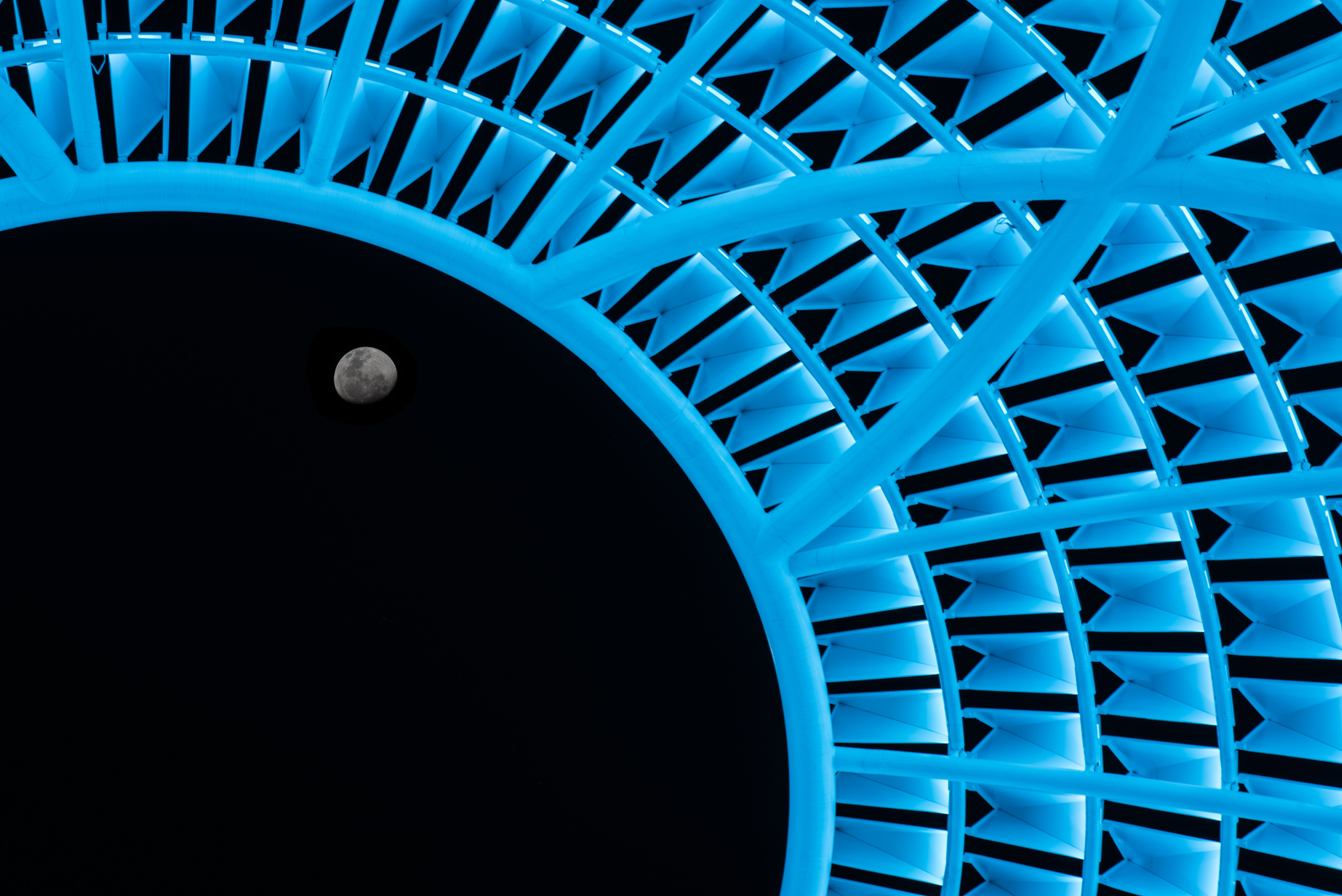 澳大利亚最大购物中心 Chermside 的创意遮阳结构照明设计-6