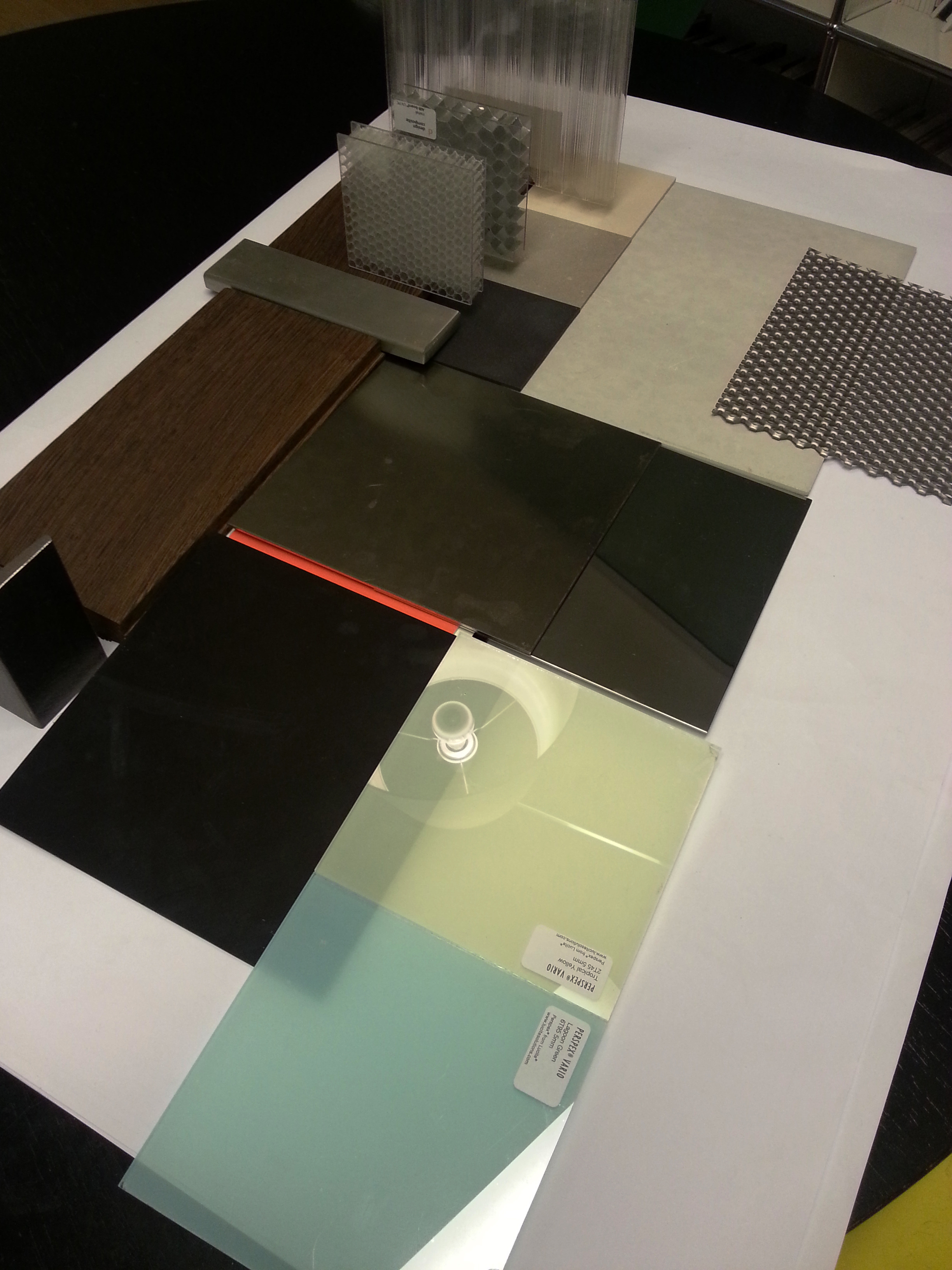 米兰风格都市骑行品牌店设计-17