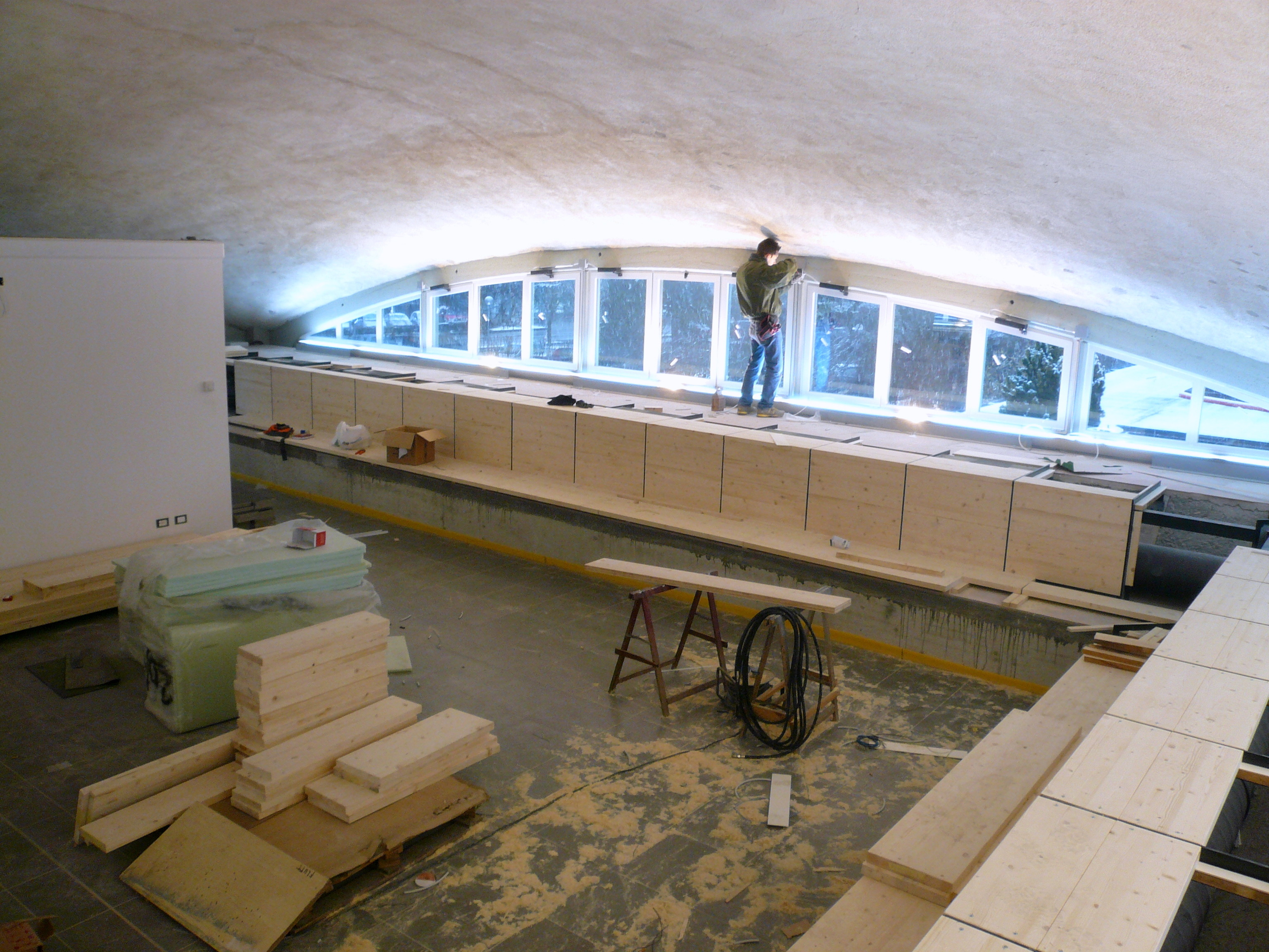 2011 年建设的多功能文化中心——O.S.E.A-36