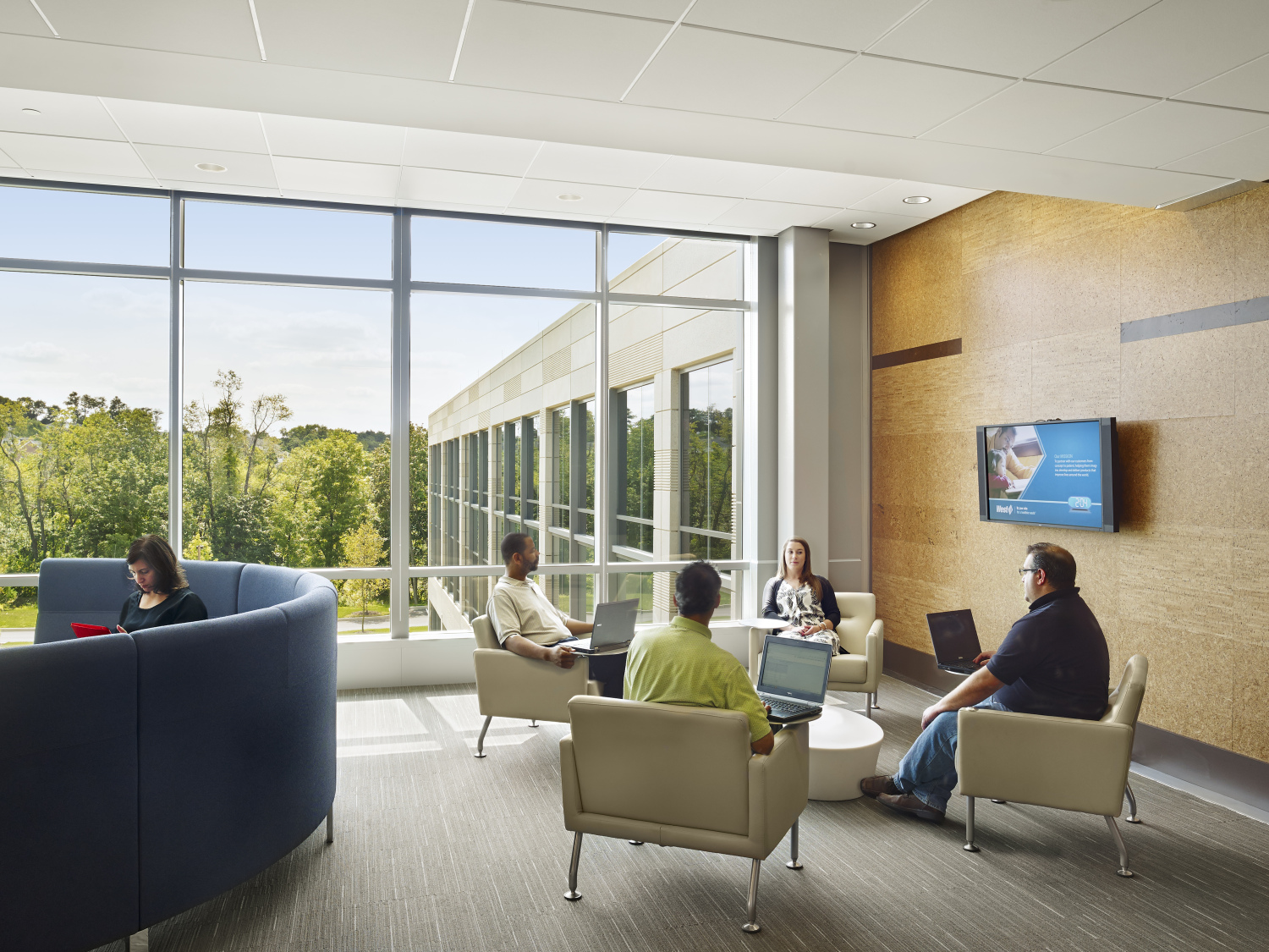 巴林格设计 西医药服务公司总部 绿色协作空间-6