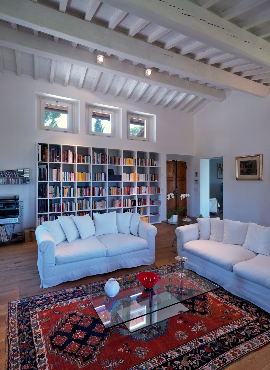 佛罗伦萨百年老宅现代重生，自然光与人工光完美融合-0