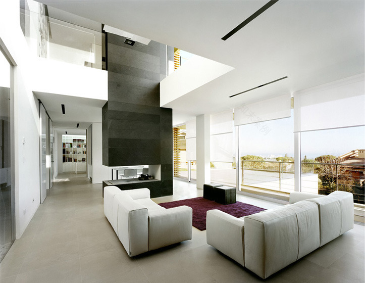 意式海岸住宅,白色“带状”空间诠释生活美学-0