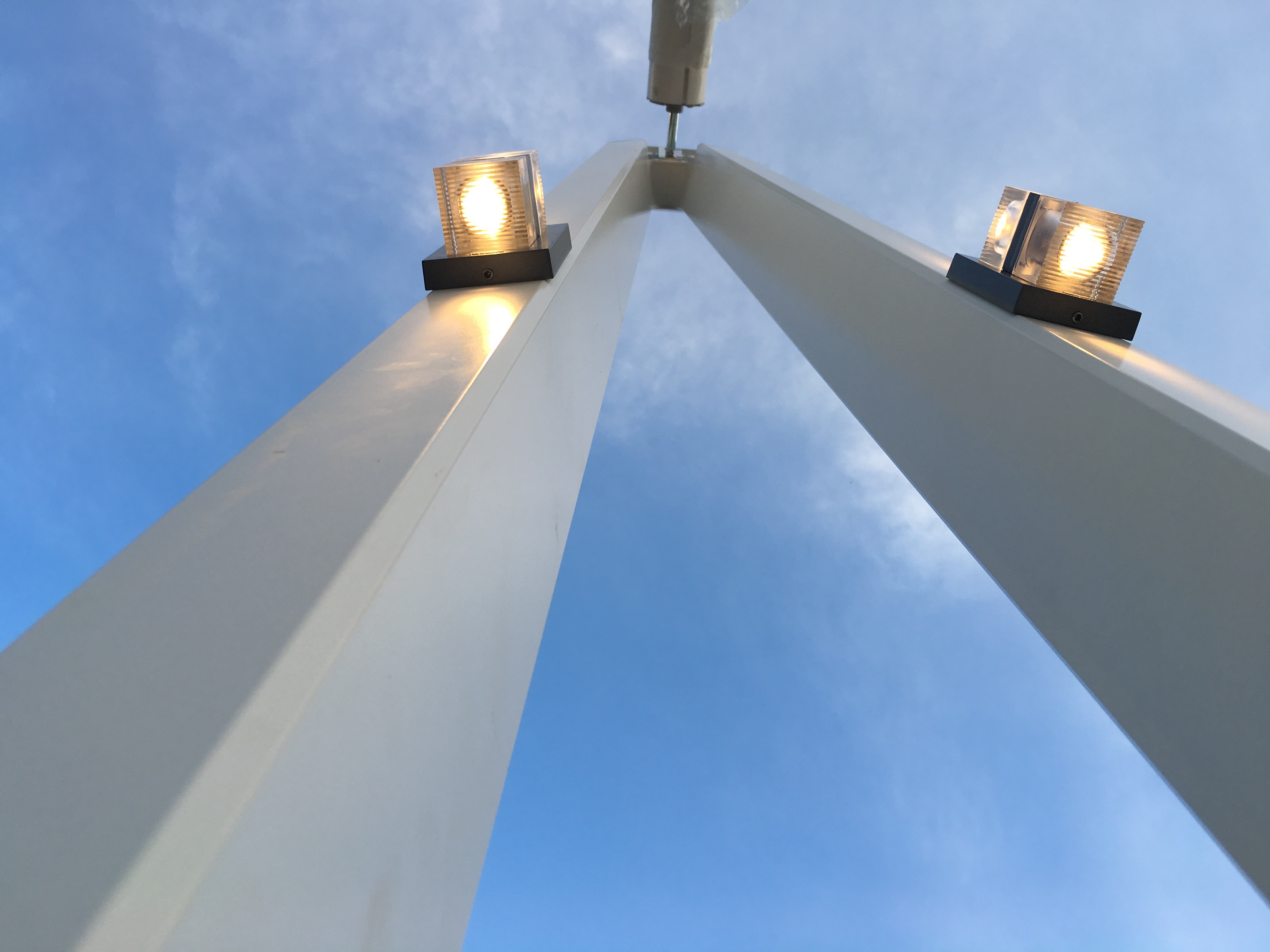 私人住宅花园设计，光影交错打造独特空间-3