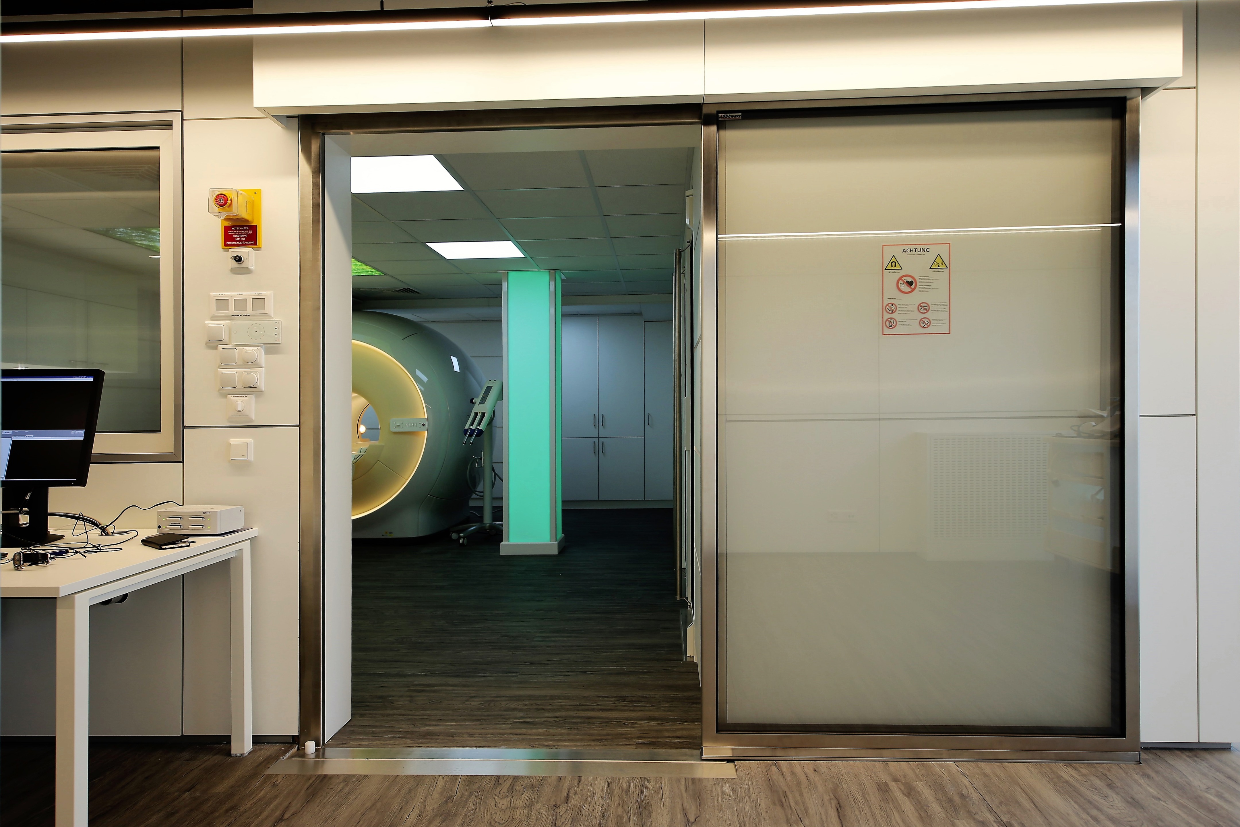 瑞士 Radiology Langenthal AG 医疗中心，Nicolas Manzi Architecture 打造高效舒适办公环境-9