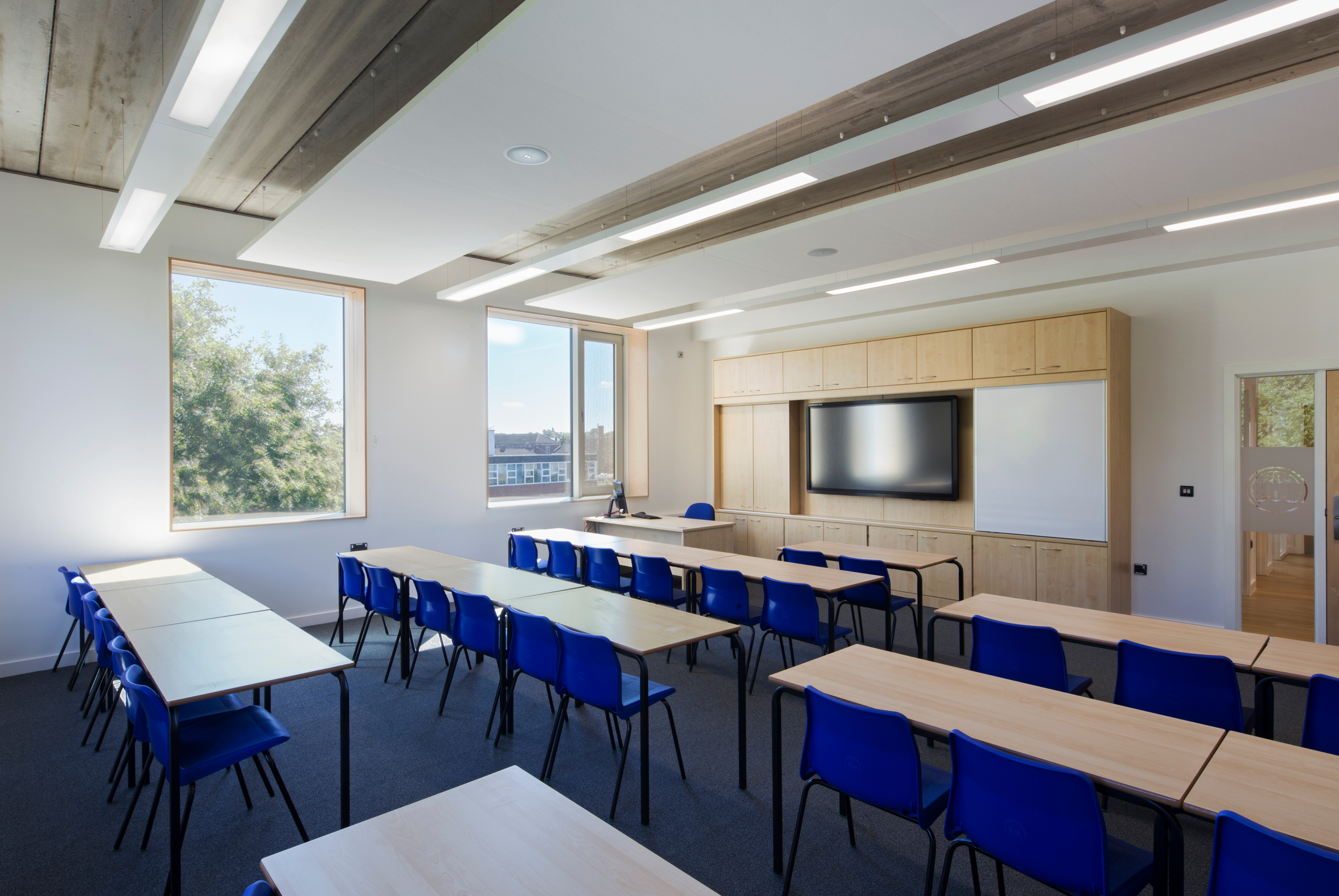 约瑟夫·莱基学院 · 融入环境的创新教学空间-10