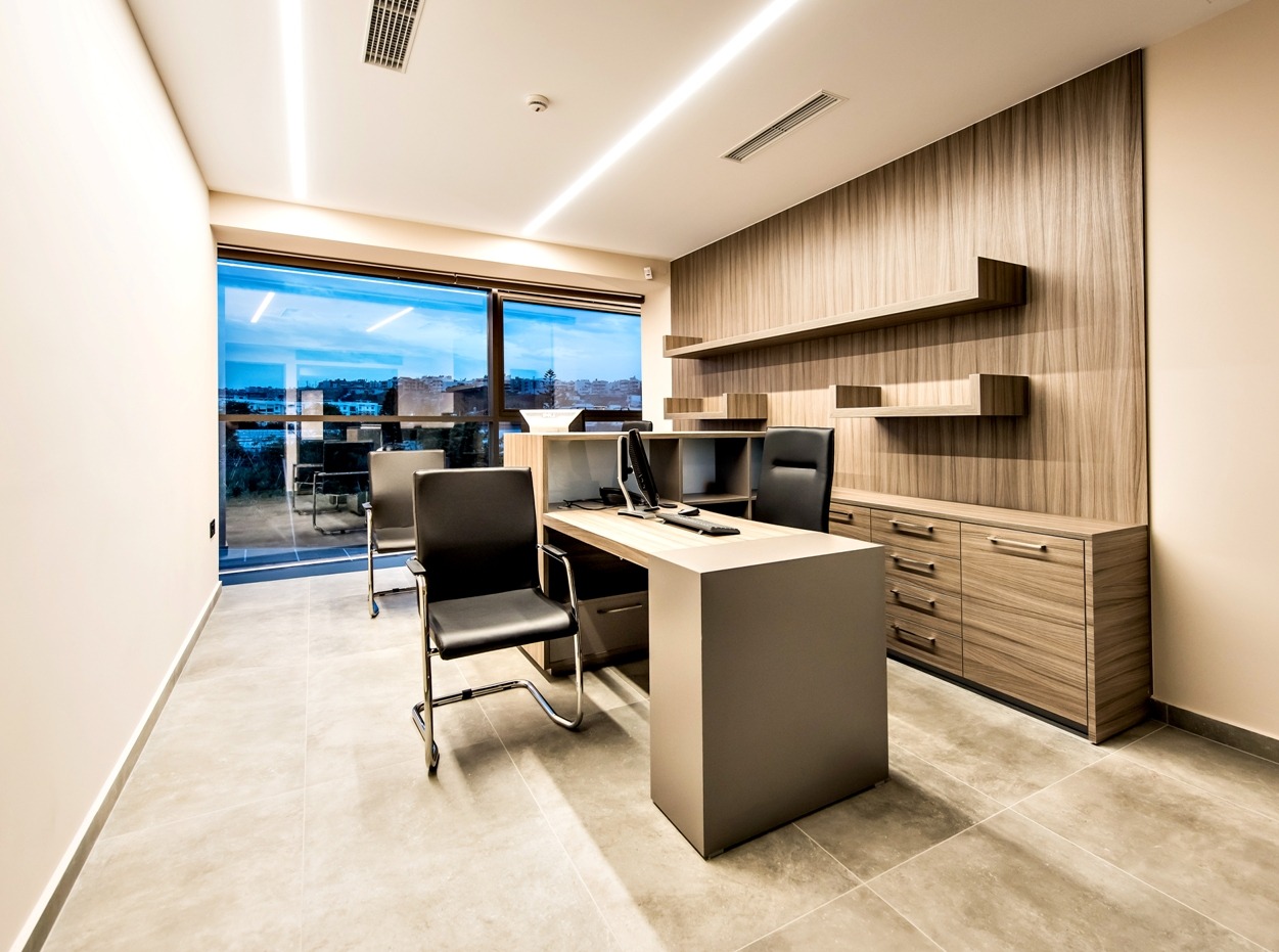 2017 年完成的 KARATZIS S.A.办公室大楼室内设计案例-25