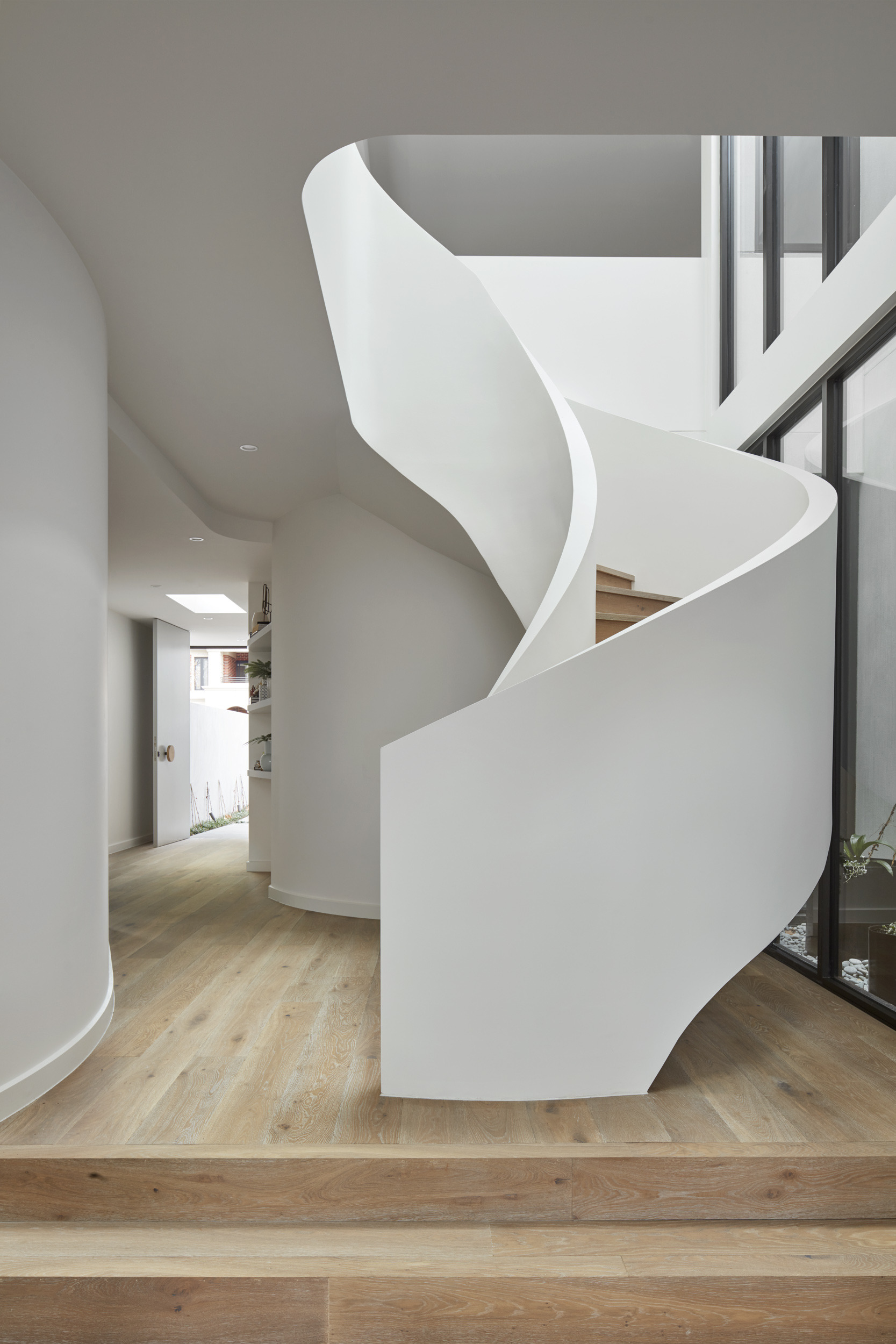 墨尔本 Cressy 街别墅 | 自然光与曲线空间的完美融合-34