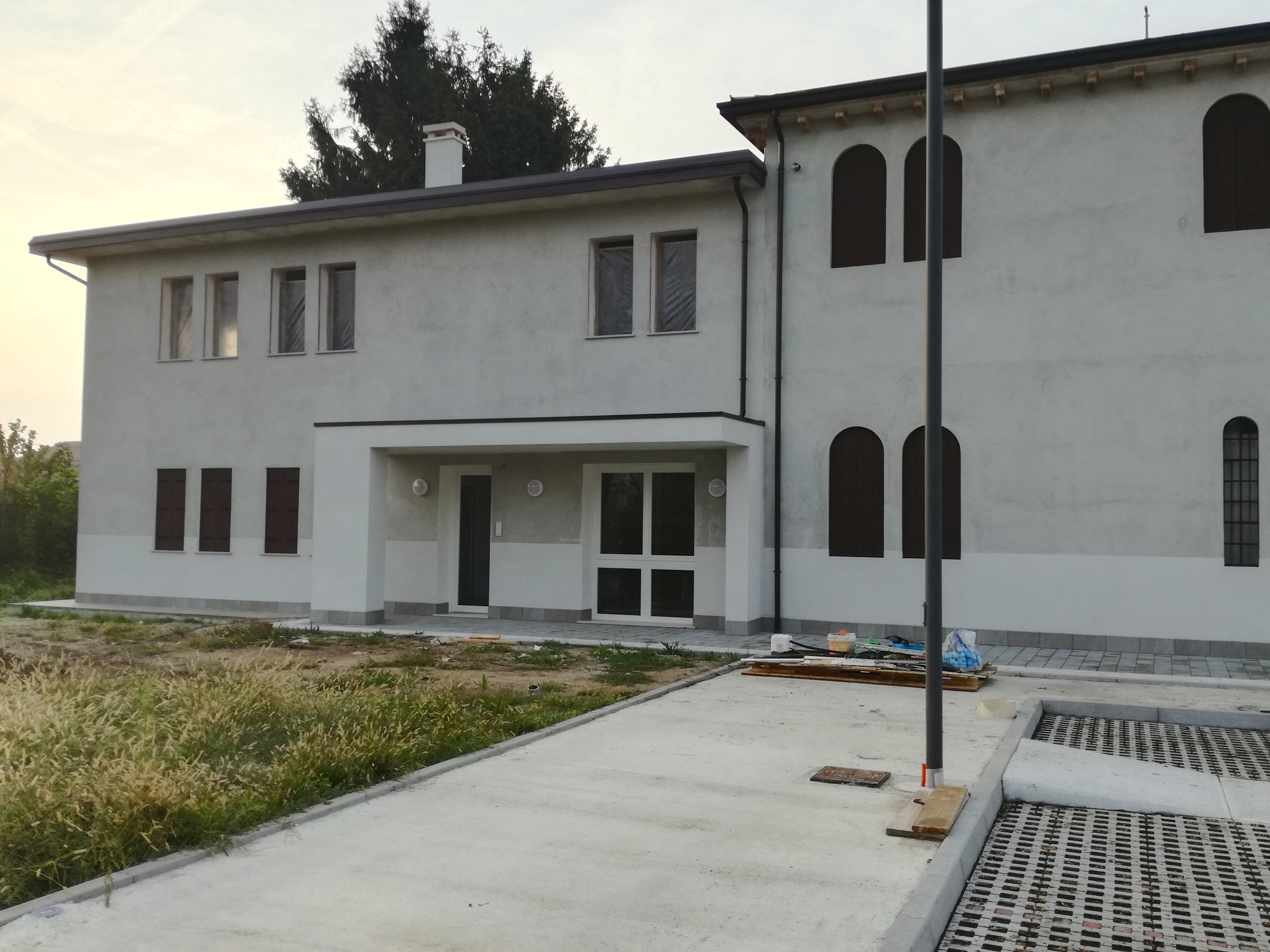 城市更新典范 | 意大利幼儿园变身医疗中心-3