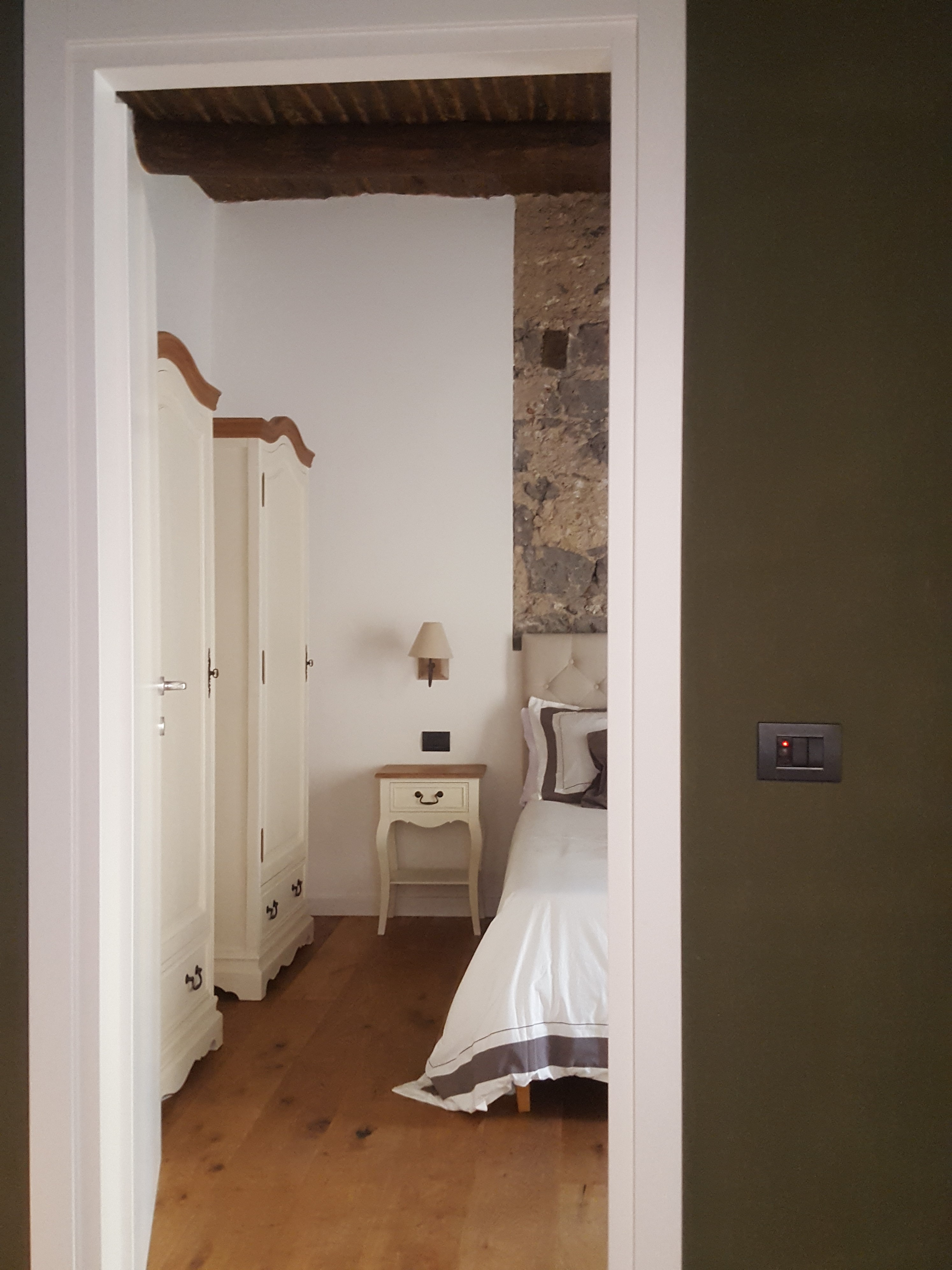 历史遗迹中的现代度假公寓——意大利 Salerno“Suite la Minerva”-38