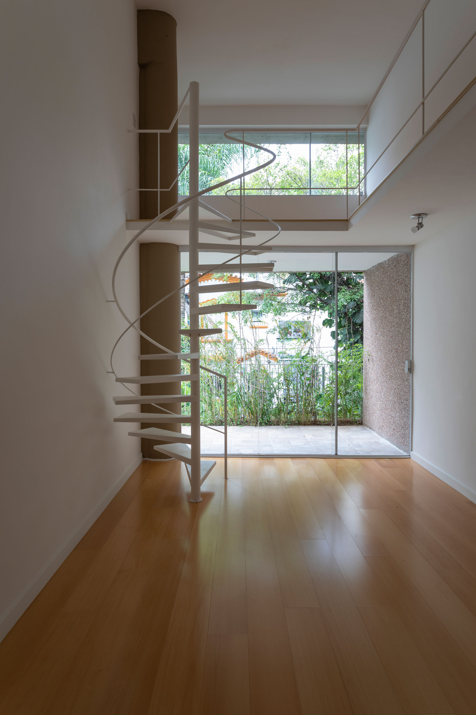 巴西绿色住宅楼,绿意盎然与城市景观相融-29