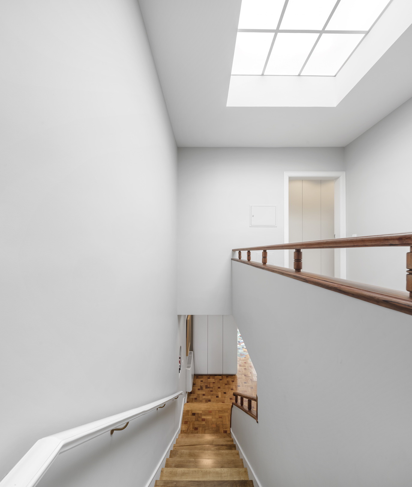 色彩点亮生活，翻新打造现代宜居空间-33