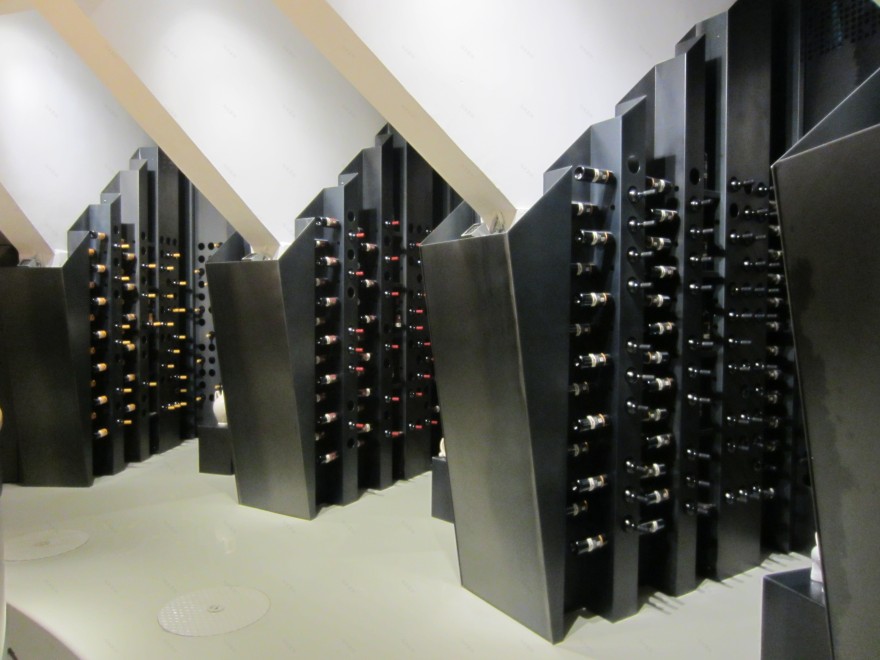 卢卡·詹蒂莱社交酒馆-3